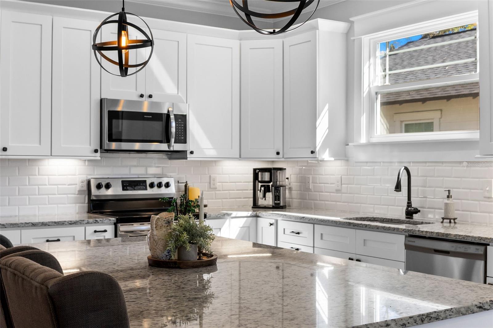 Image 19 of 67 For 1506 Knollwood Street