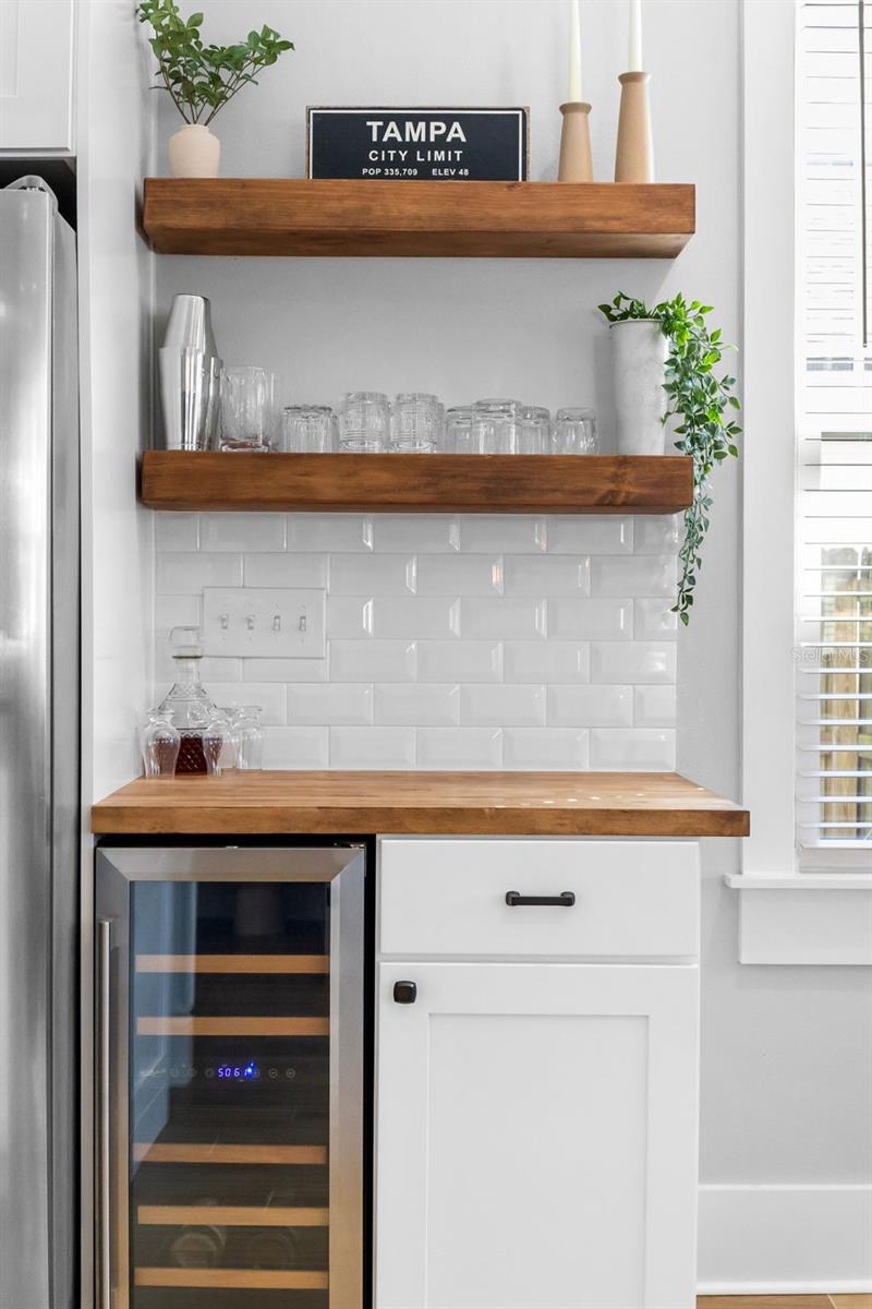 Image 22 of 67 For 1506 Knollwood Street