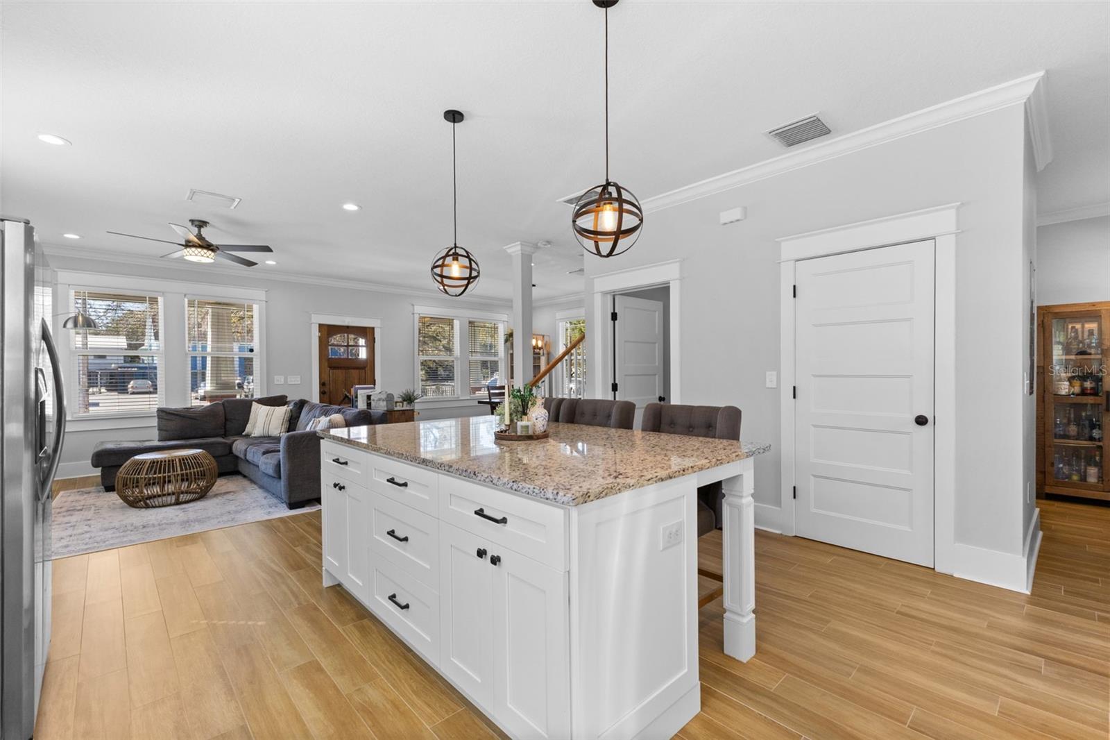 Image 25 of 67 For 1506 Knollwood Street