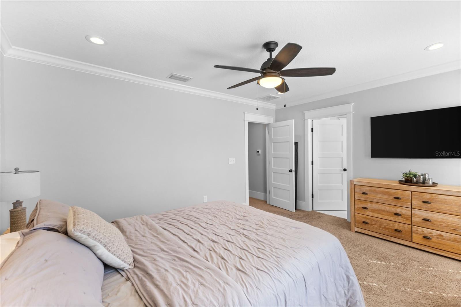 Image 28 of 67 For 1506 Knollwood Street