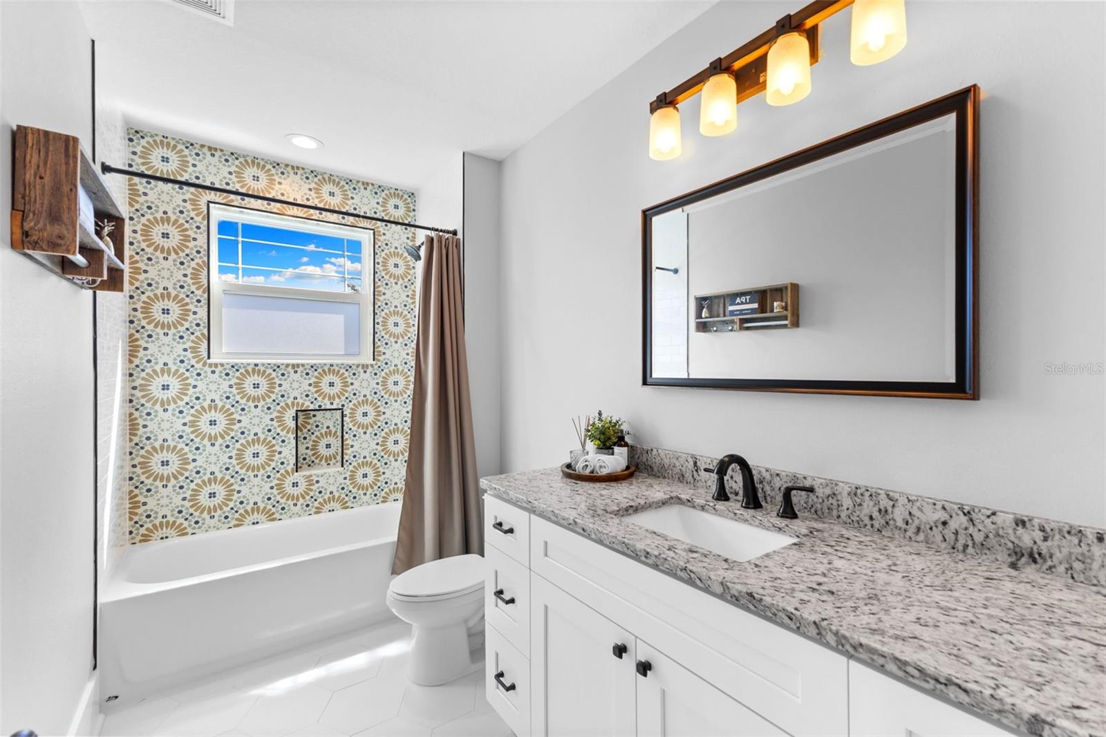 Image 35 of 67 For 1506 Knollwood Street