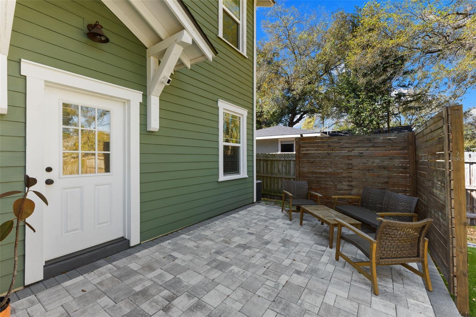 Image 39 of 67 For 1506 Knollwood Street