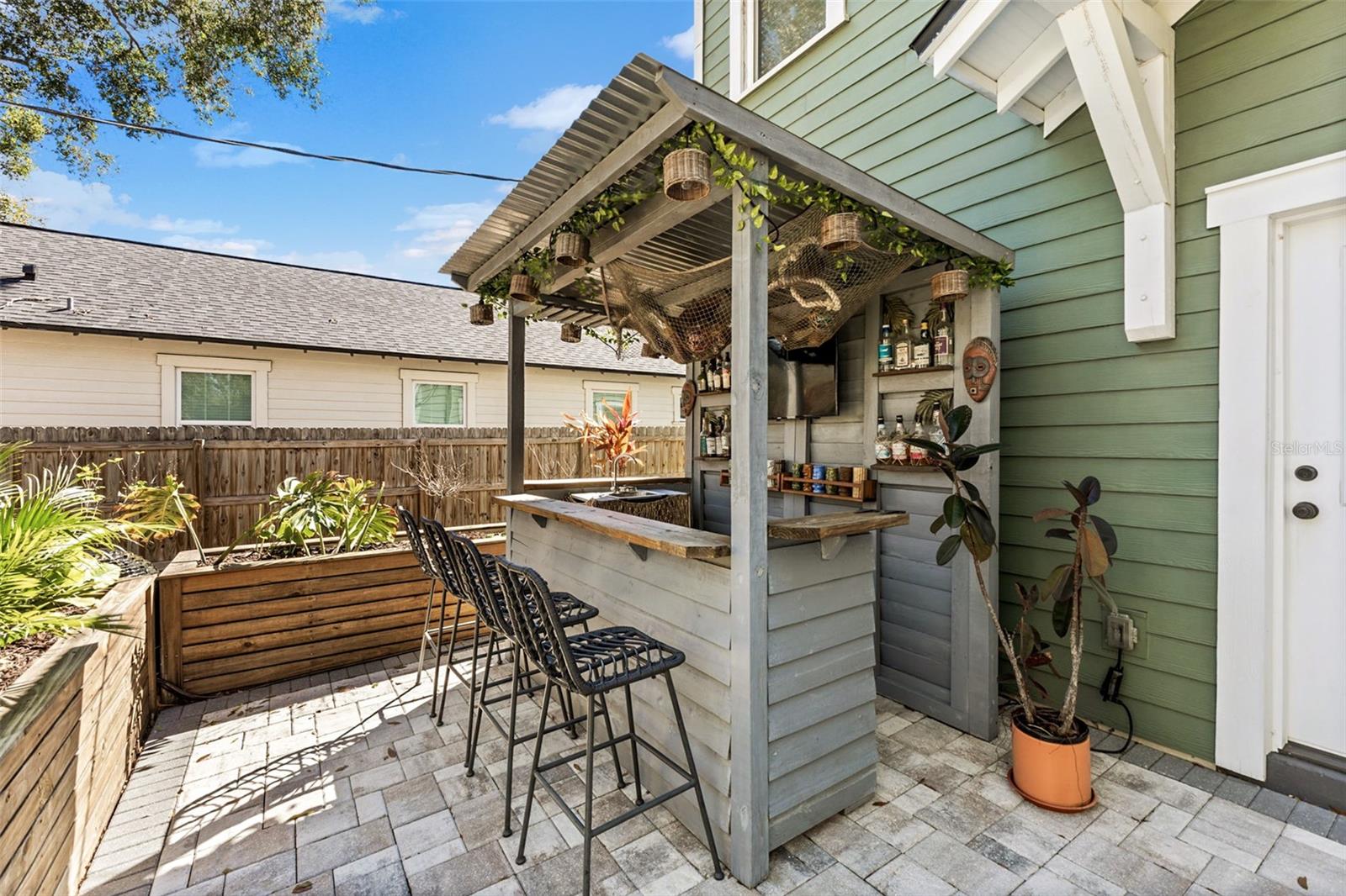 Image 42 of 67 For 1506 Knollwood Street