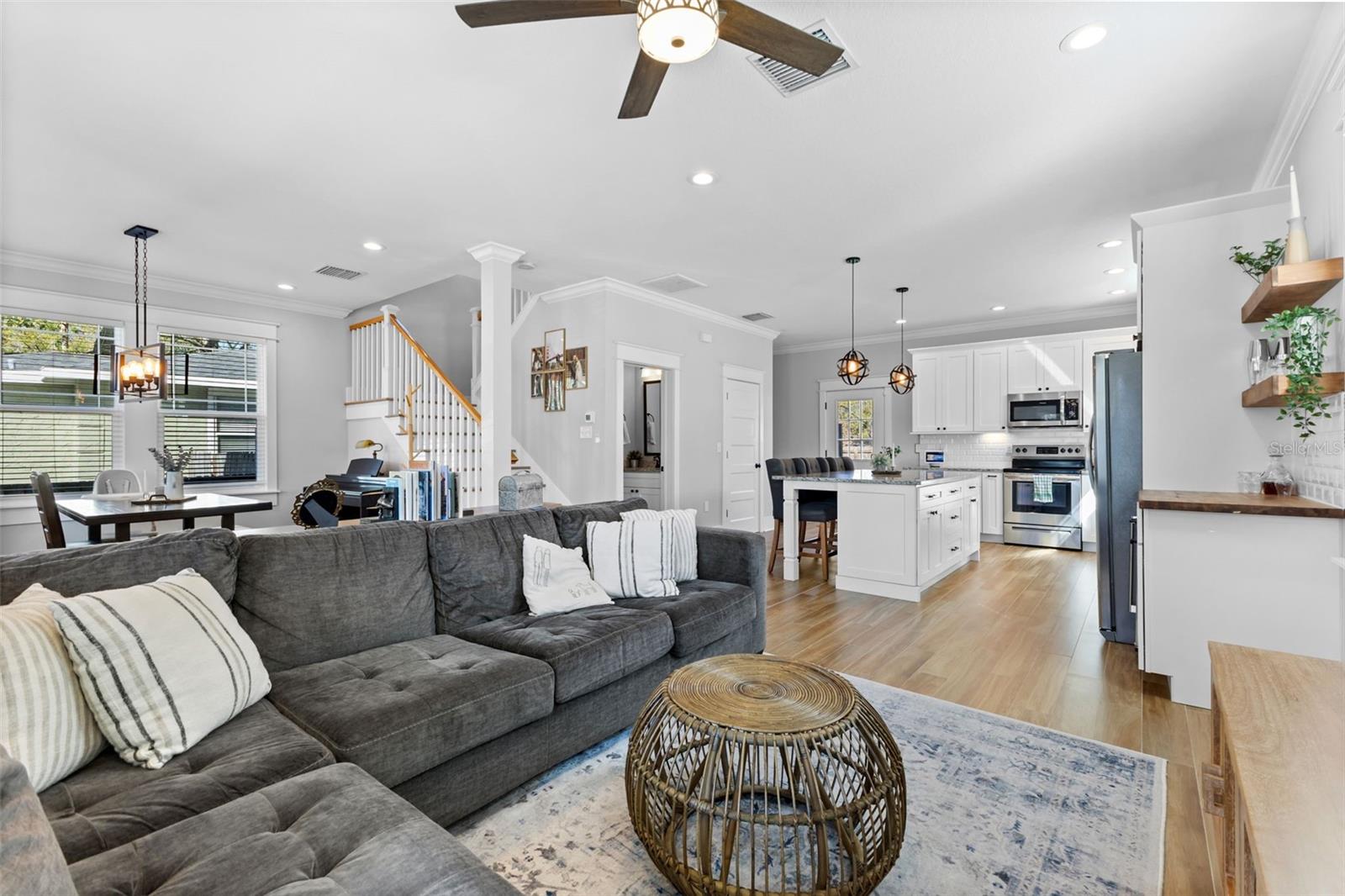 Image 9 of 67 For 1506 Knollwood Street