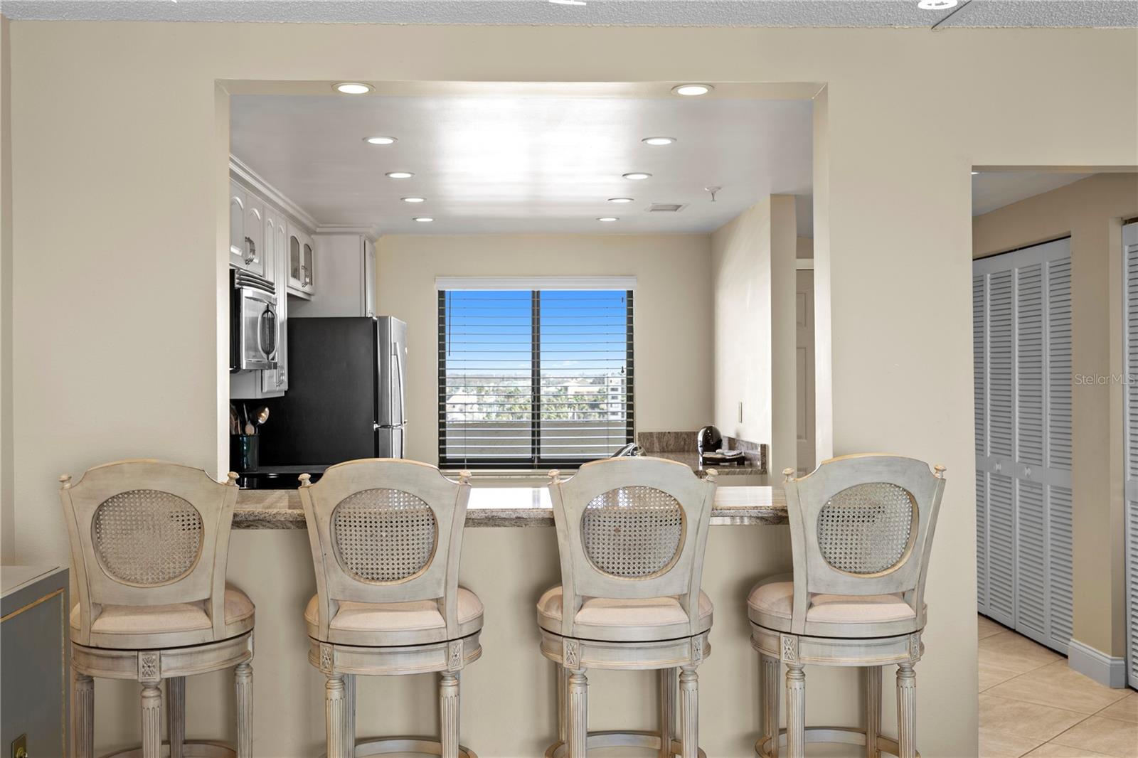 Image 14 of 57 For 14950 Gulf Boulevard 906