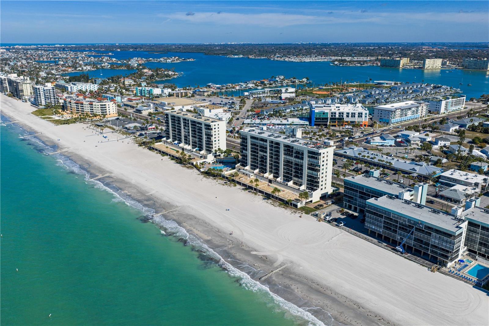 Image 53 of 57 For 14950 Gulf Boulevard 906