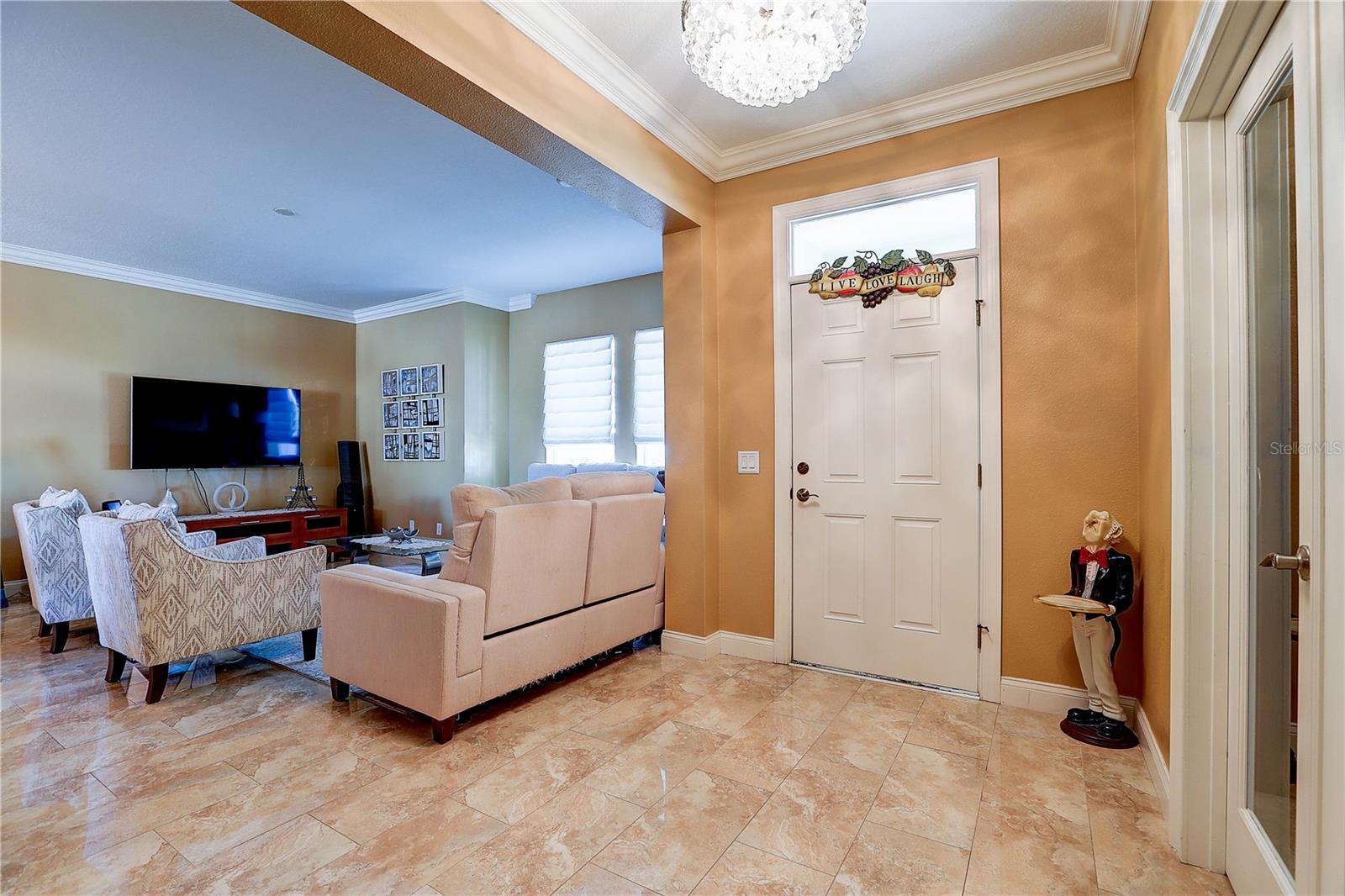 Image 4 of 50 For 5518 Luminar Pointe Lane