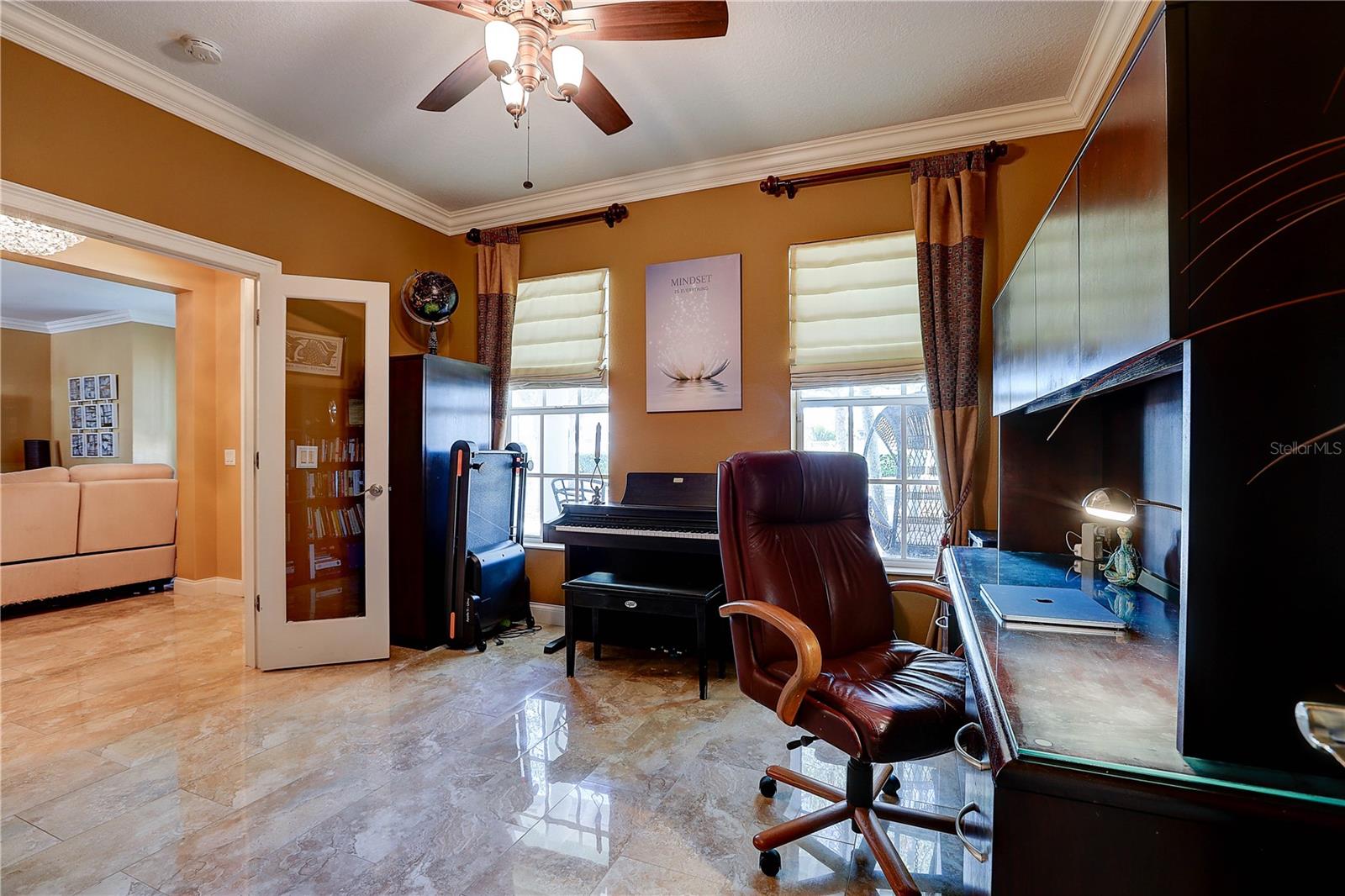 Image 6 of 50 For 5518 Luminar Pointe Lane