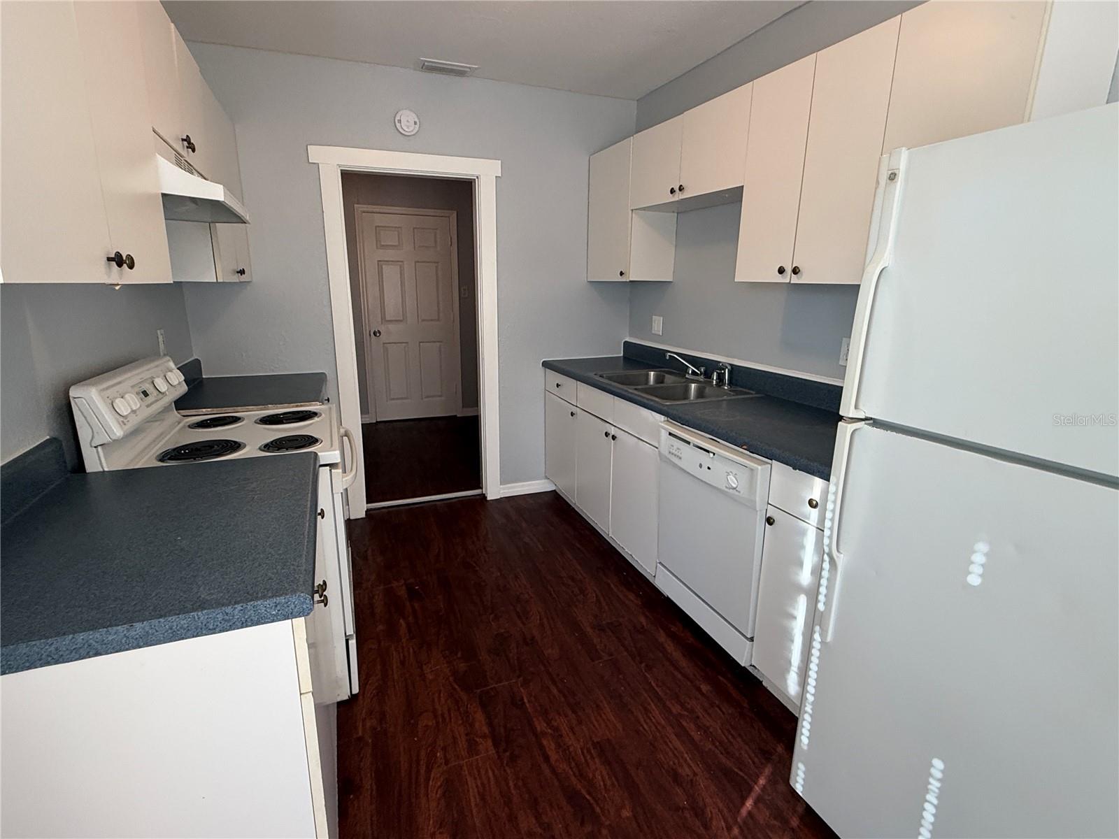 Image 8 of 15 For 1222 Lemon Street