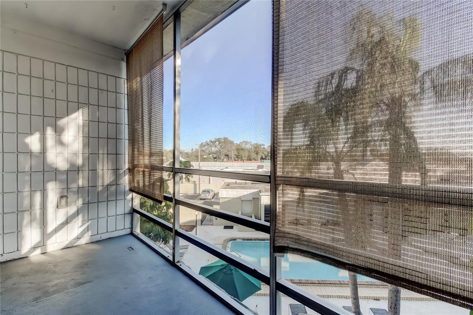 Image 11 of 15 For 2302 S Manhatan Avenue 310