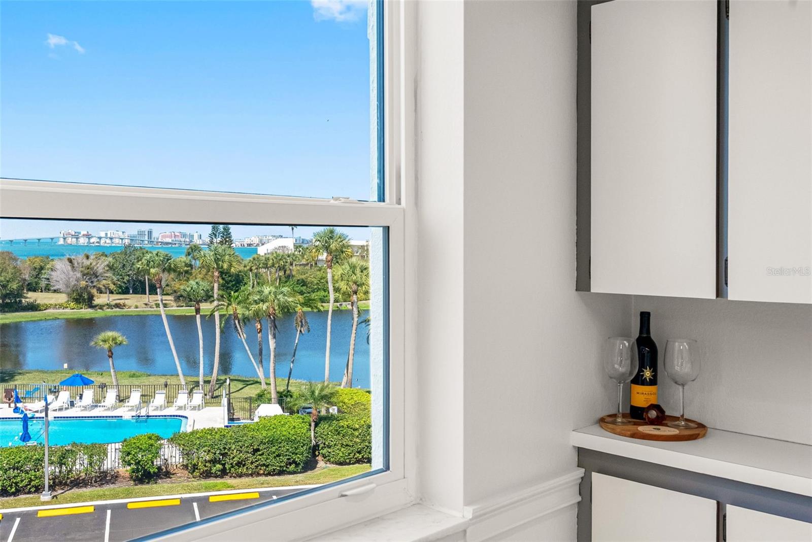 Image 12 of 47 For 220 Belleview Boulevard 310