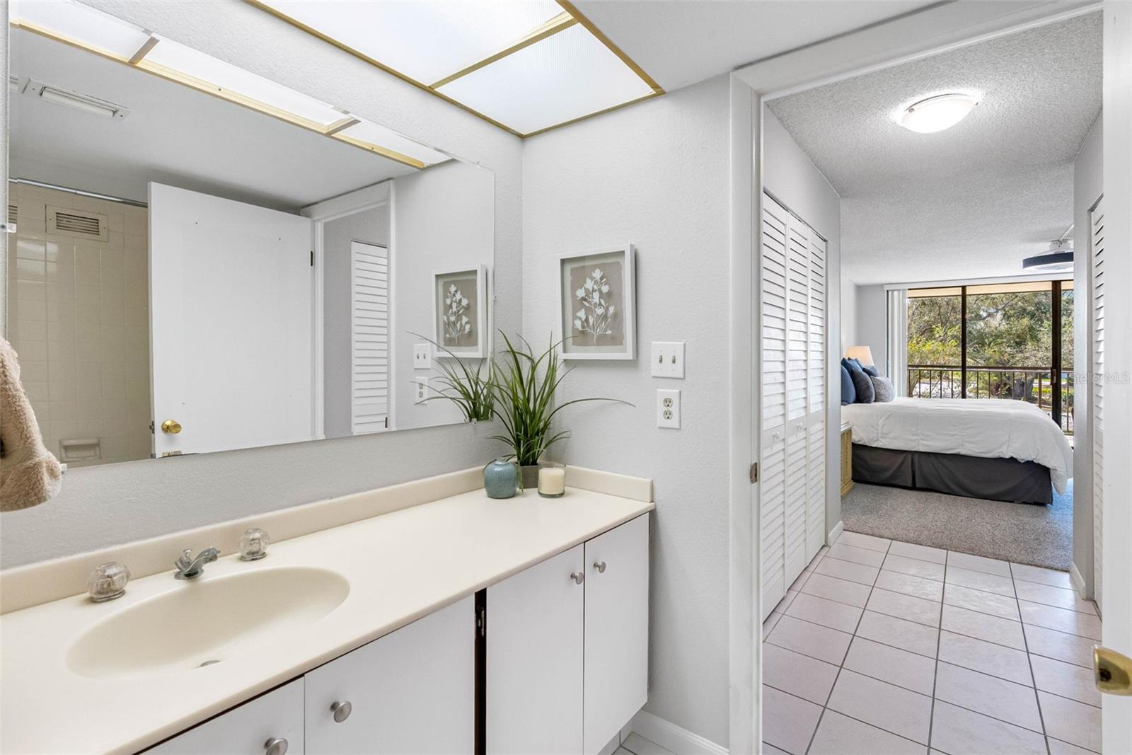 Image 21 of 47 For 220 Belleview Boulevard 310