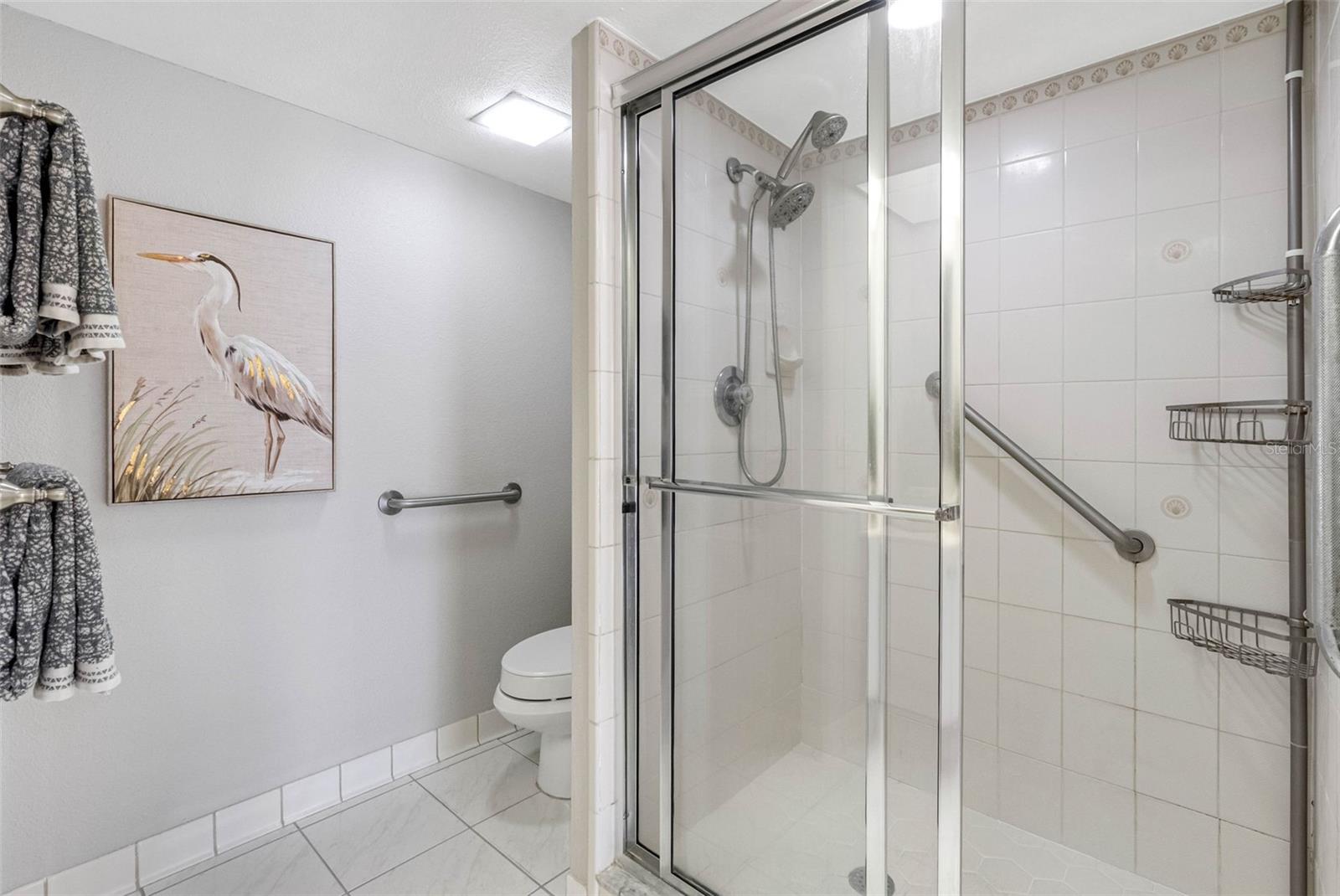 Image 26 of 47 For 220 Belleview Boulevard 310