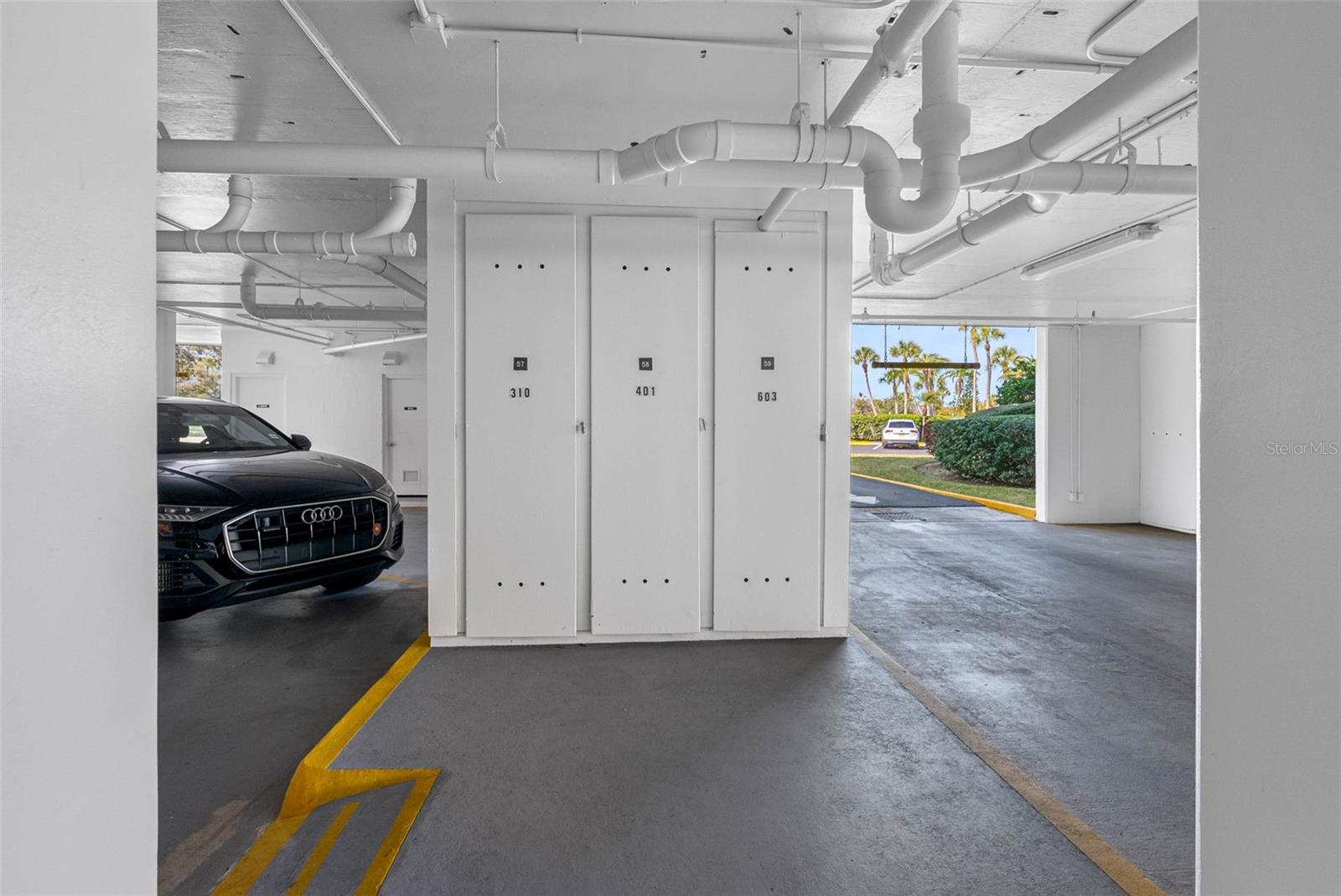 Image 32 of 47 For 220 Belleview Boulevard 310