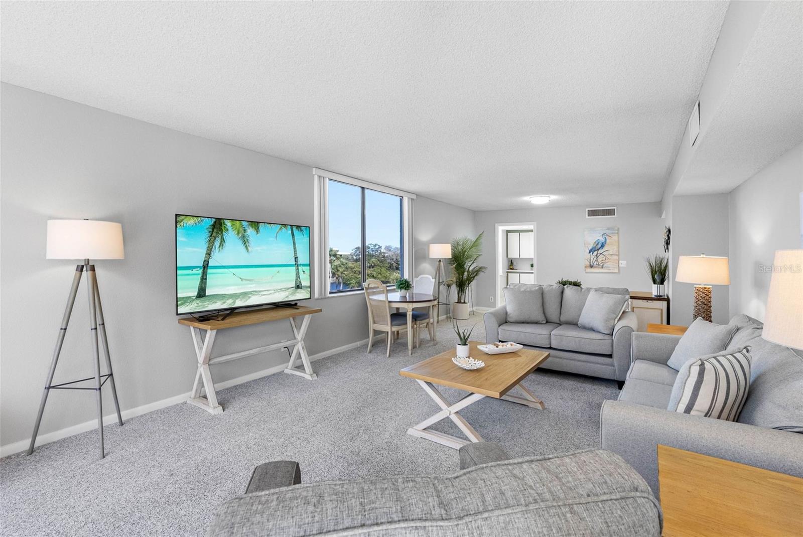 Image 4 of 47 For 220 Belleview Boulevard 310