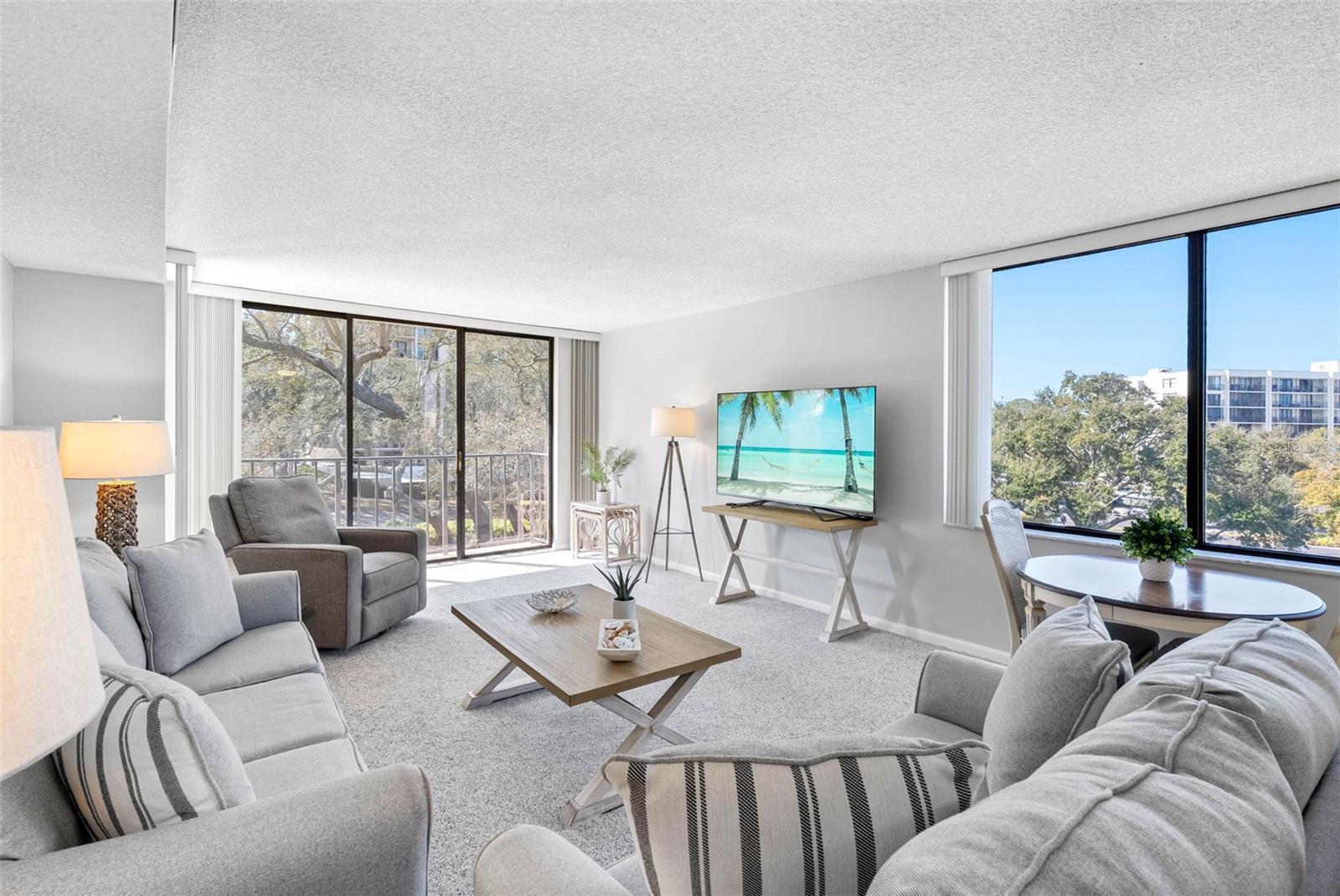 Image 9 of 47 For 220 Belleview Boulevard 310