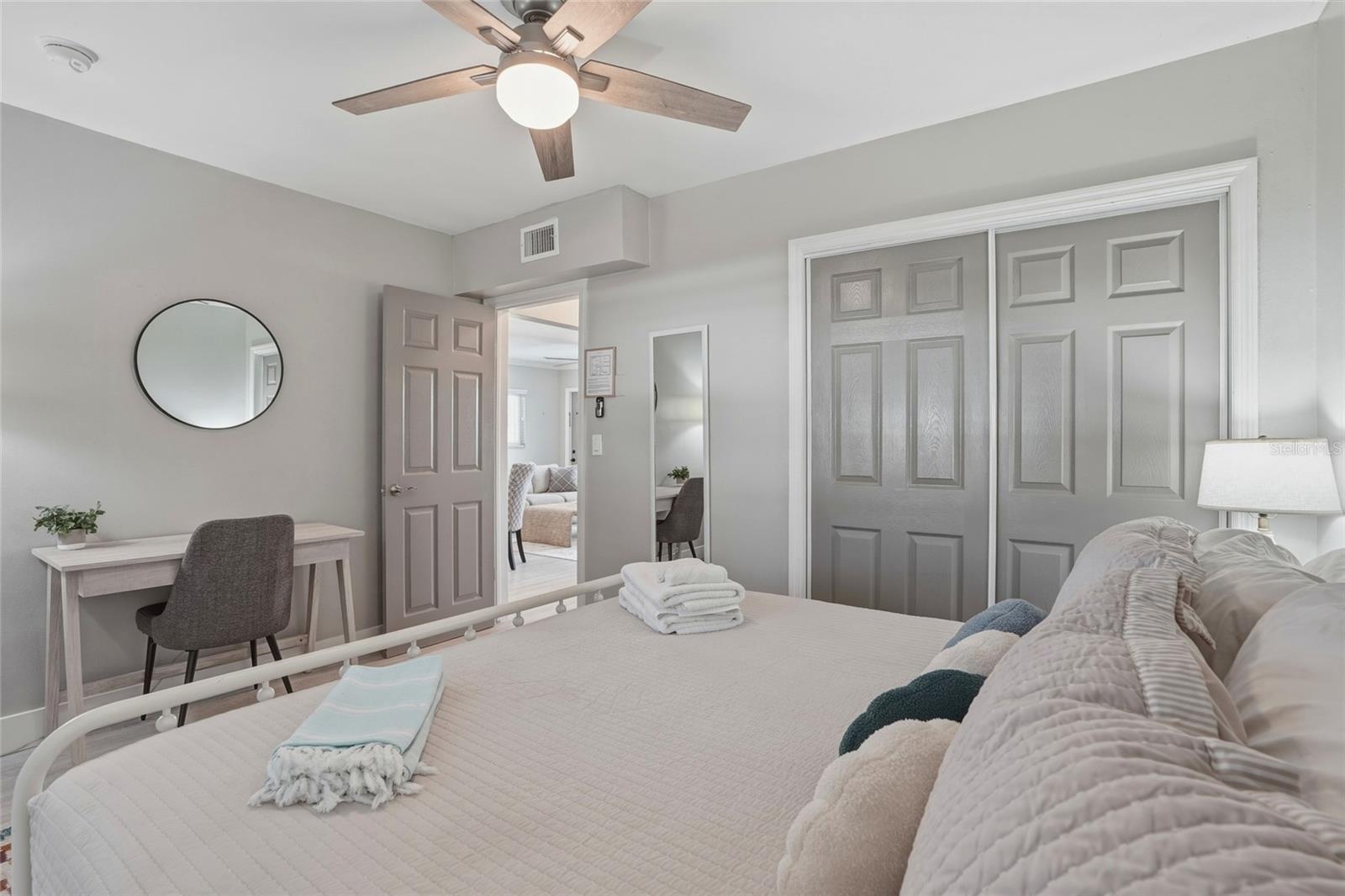 Listing photo id 20 for 2605 Bay Boulevard