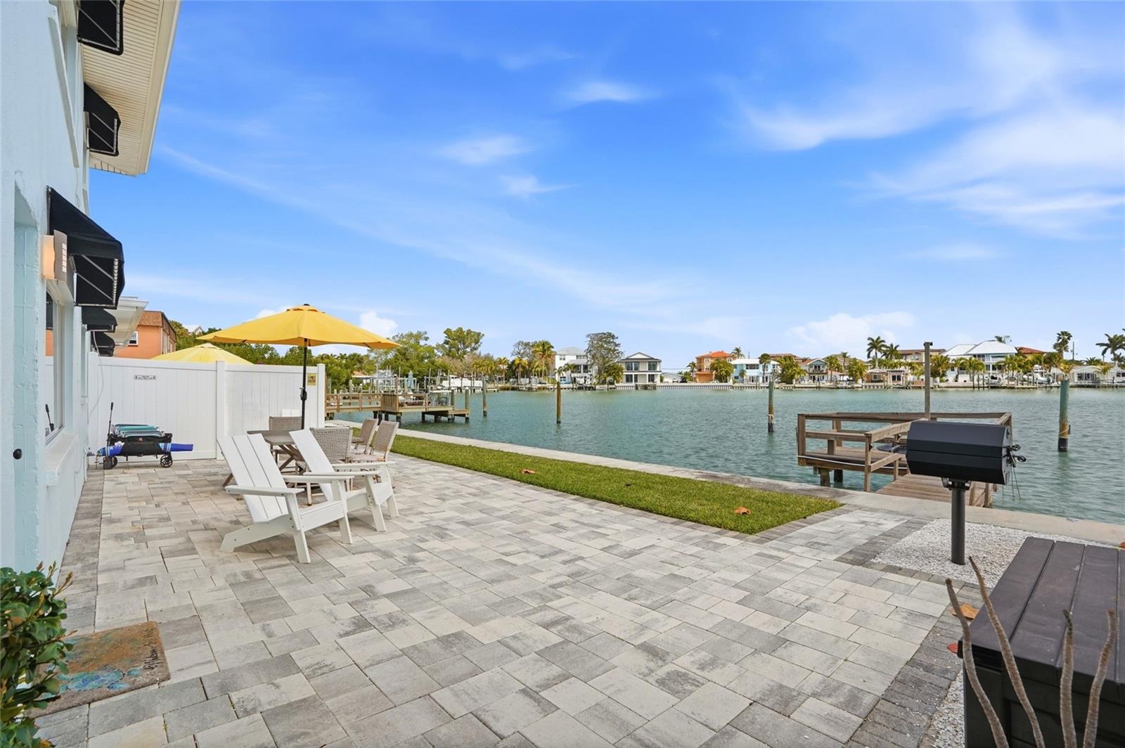 Listing photo id 47 for 2605 Bay Boulevard