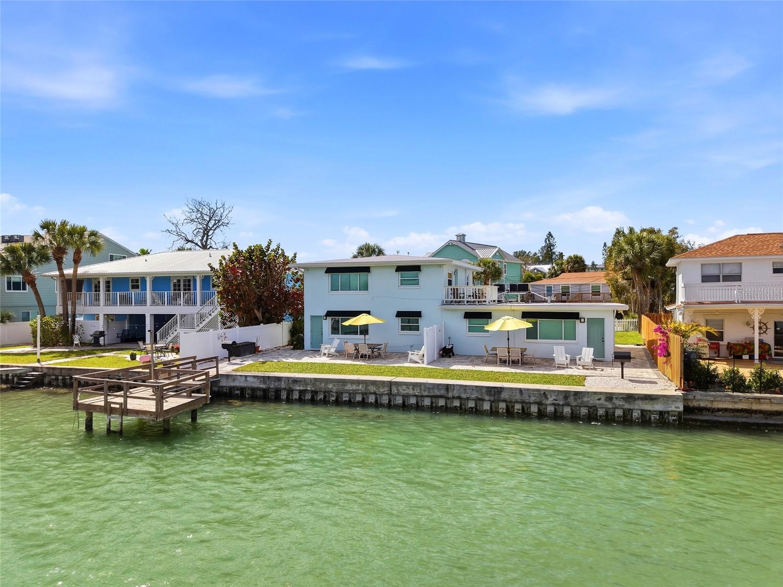 Listing photo id 3 for 2605 Bay Boulevard