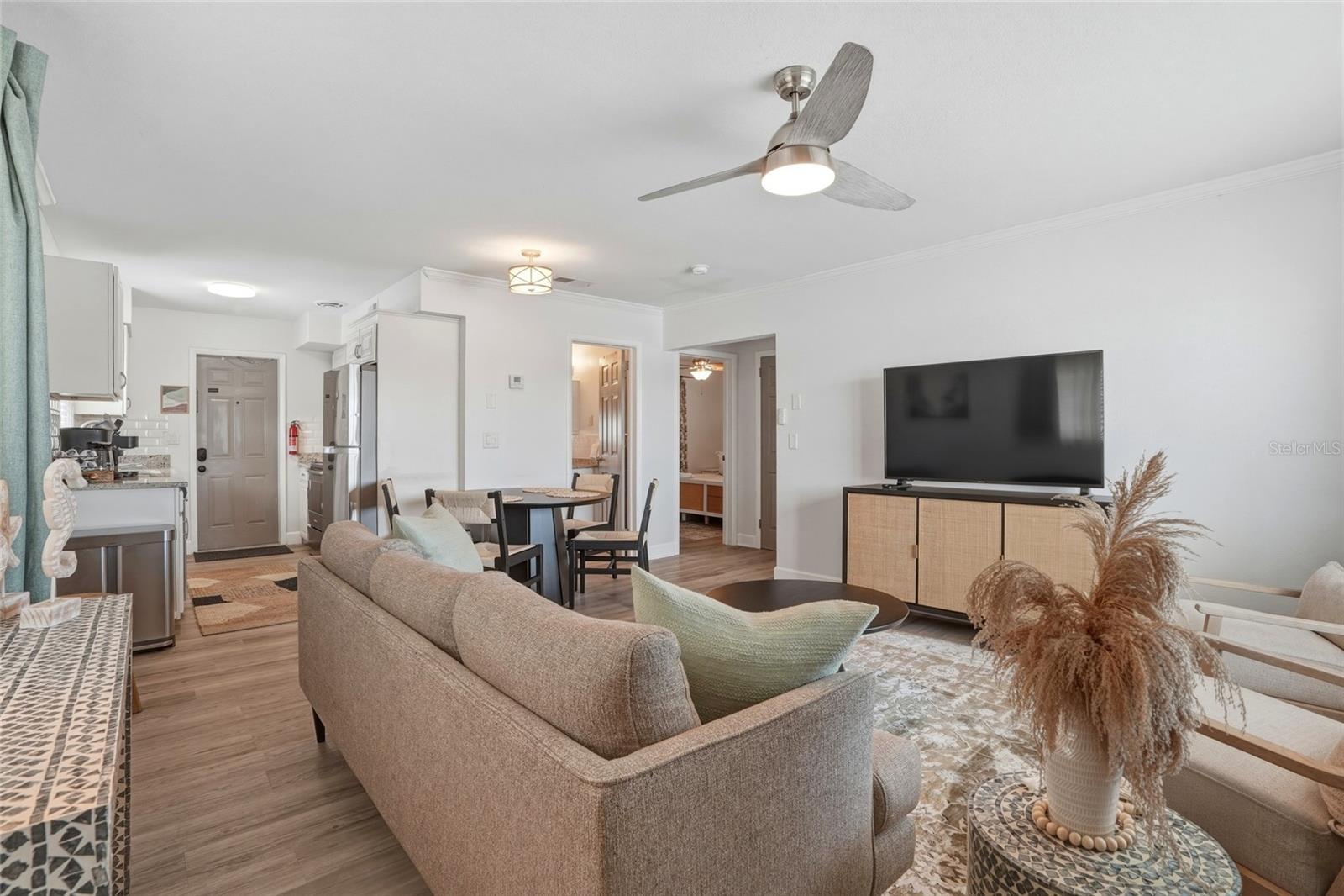 Listing photo id 56 for 2605 Bay Boulevard