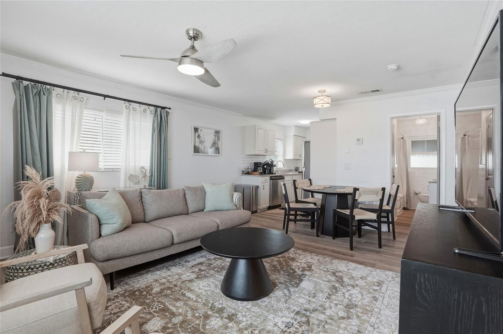 Listing photo id 57 for 2605 Bay Boulevard