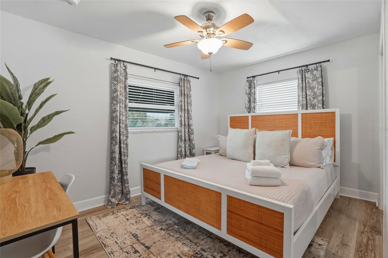 Listing photo id 68 for 2605 Bay Boulevard