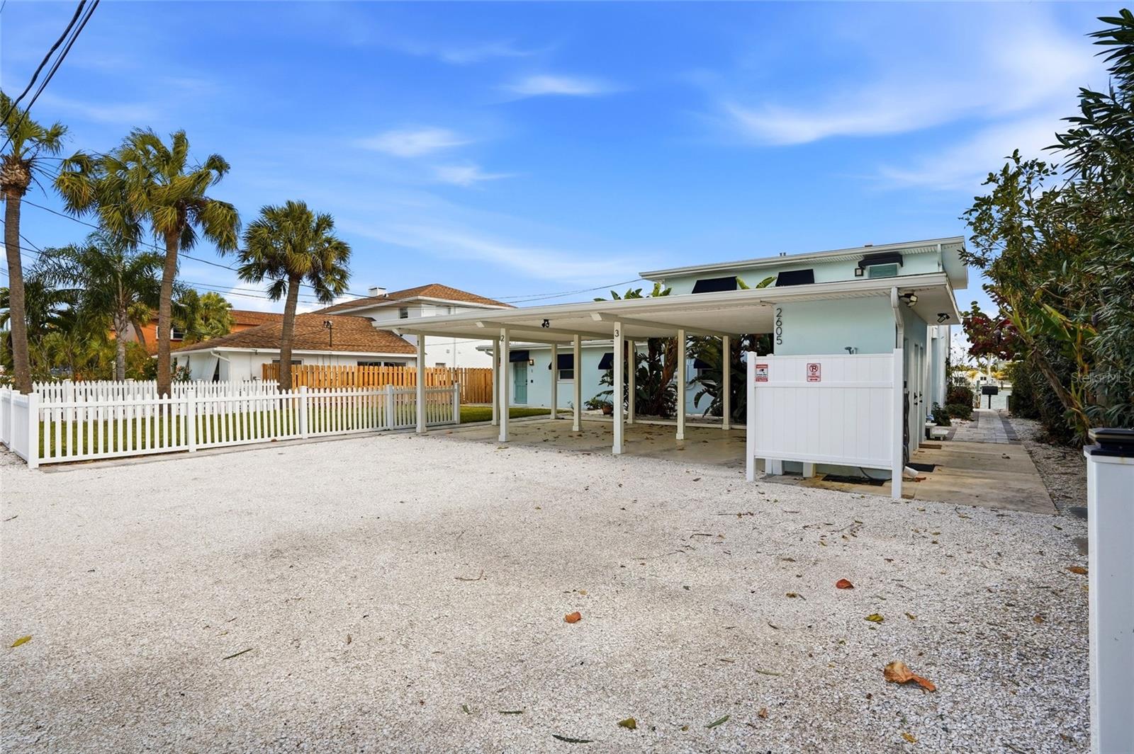 Listing photo id 71 for 2605 Bay Boulevard