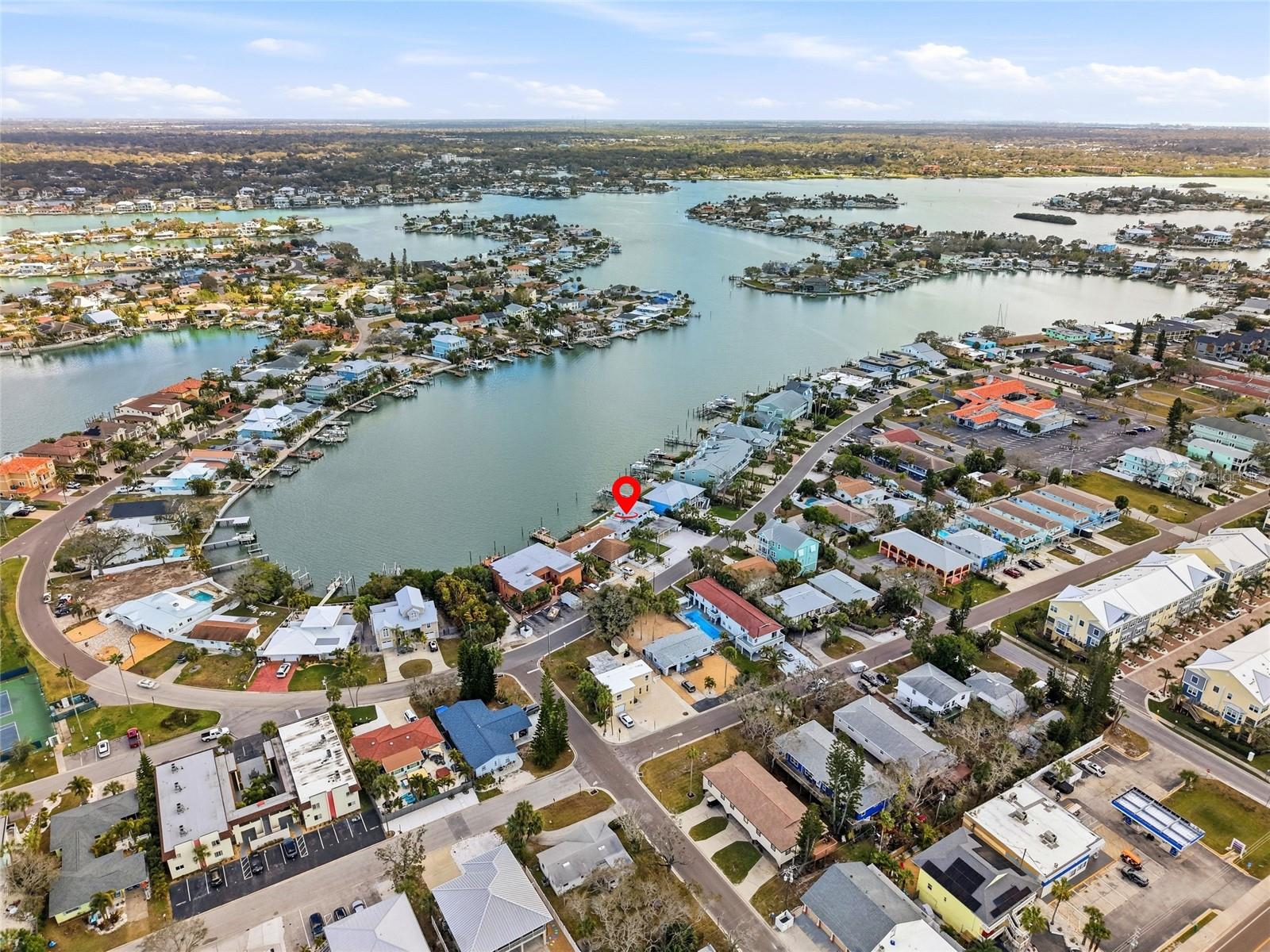 Listing photo id 78 for 2605 Bay Boulevard