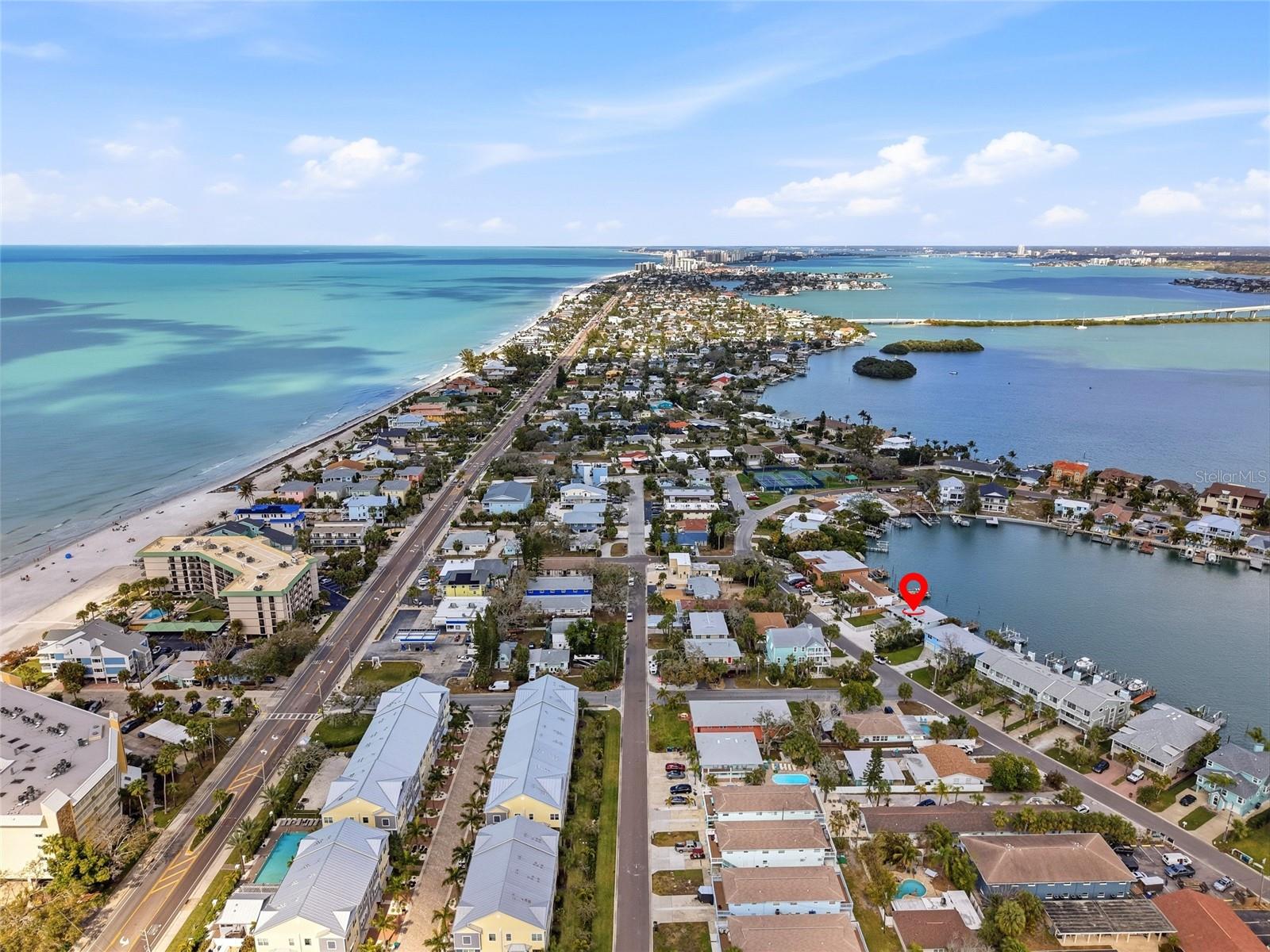 Listing photo id 80 for 2605 Bay Boulevard