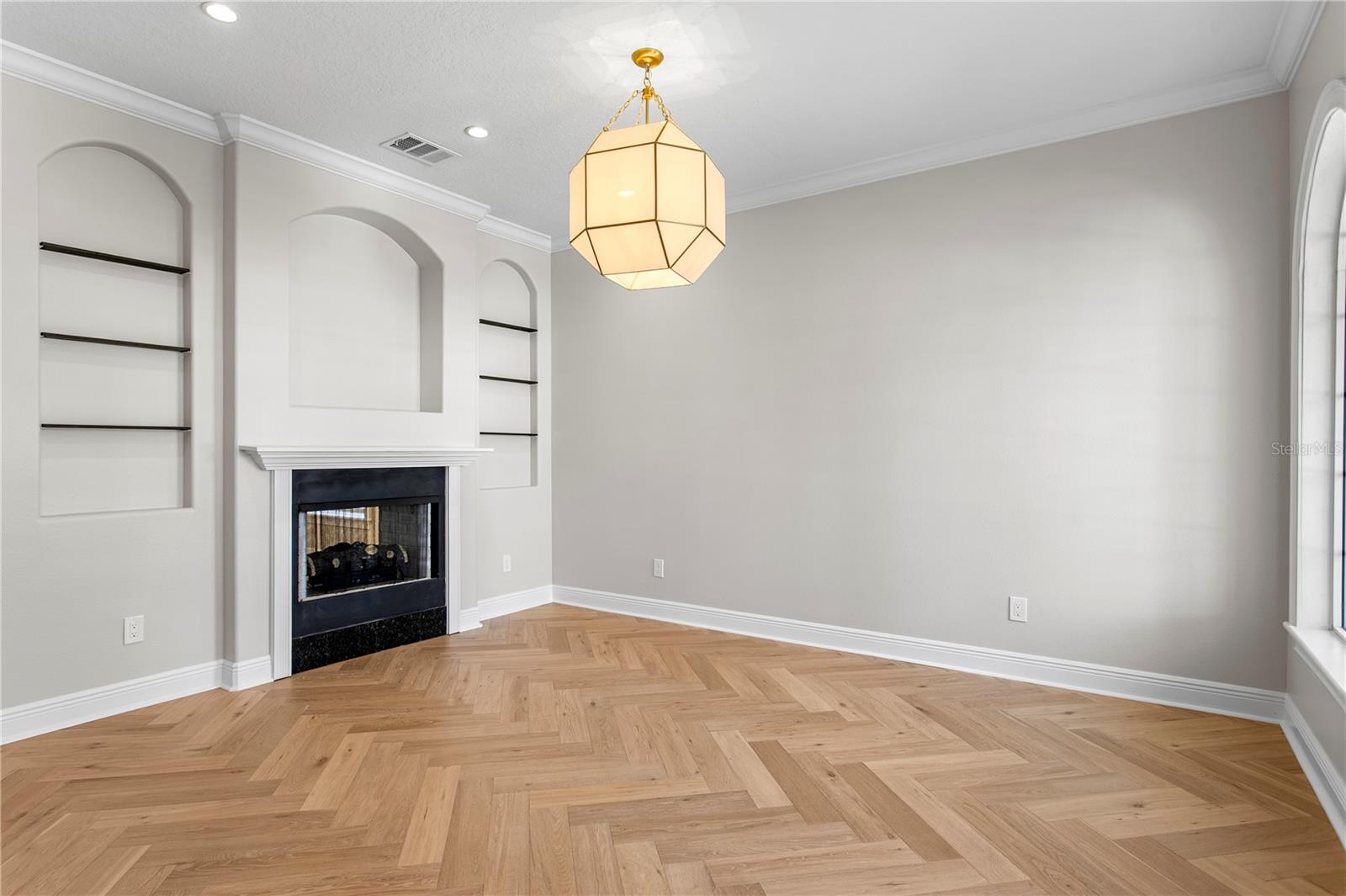 Image 4 of 57 For 3814 Sevilla Street