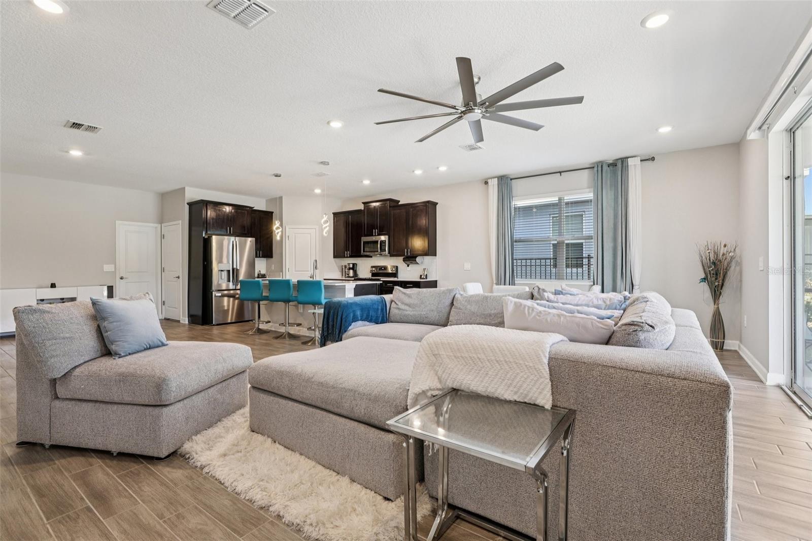 Image 12 of 50 For 2872 Camden Way