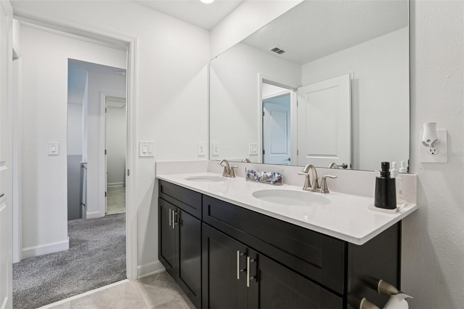 Image 24 of 50 For 2872 Camden Way