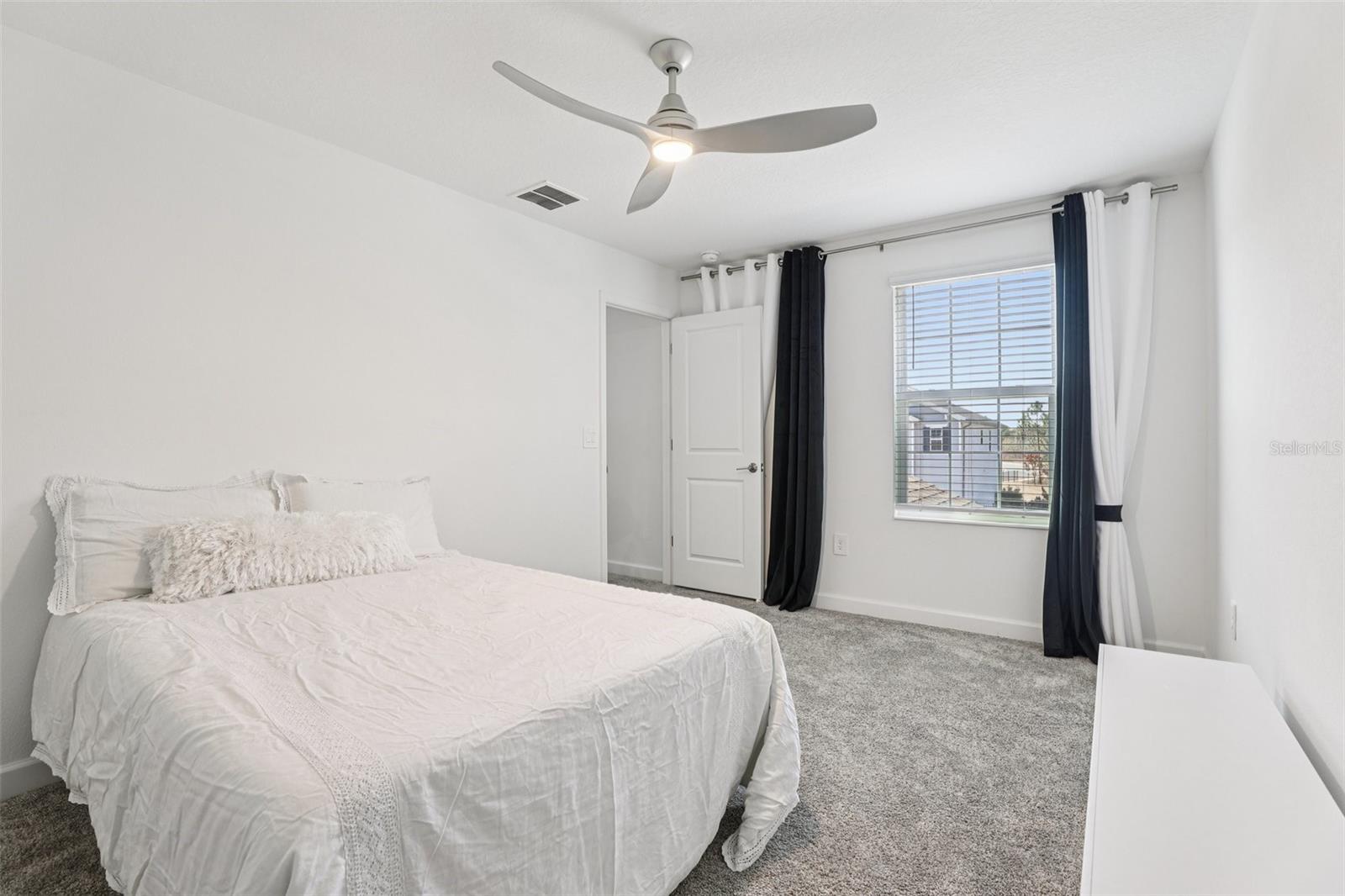 Image 32 of 50 For 2872 Camden Way