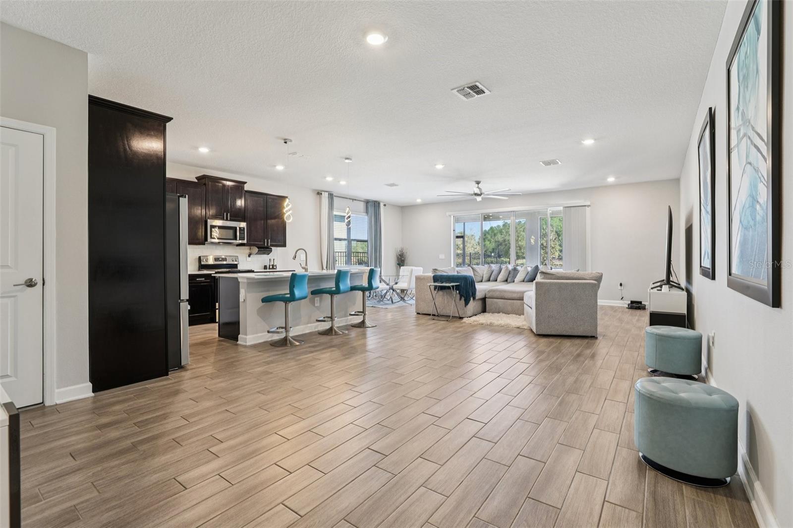 Image 5 of 50 For 2872 Camden Way