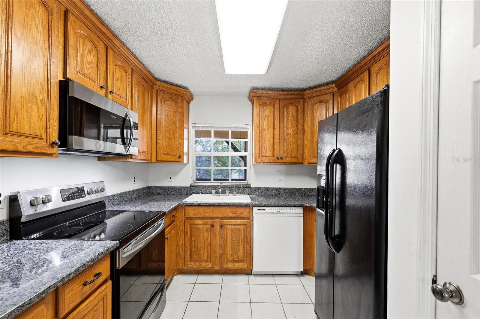 Image 14 of 35 For 380 Bayshore Boulevard 203