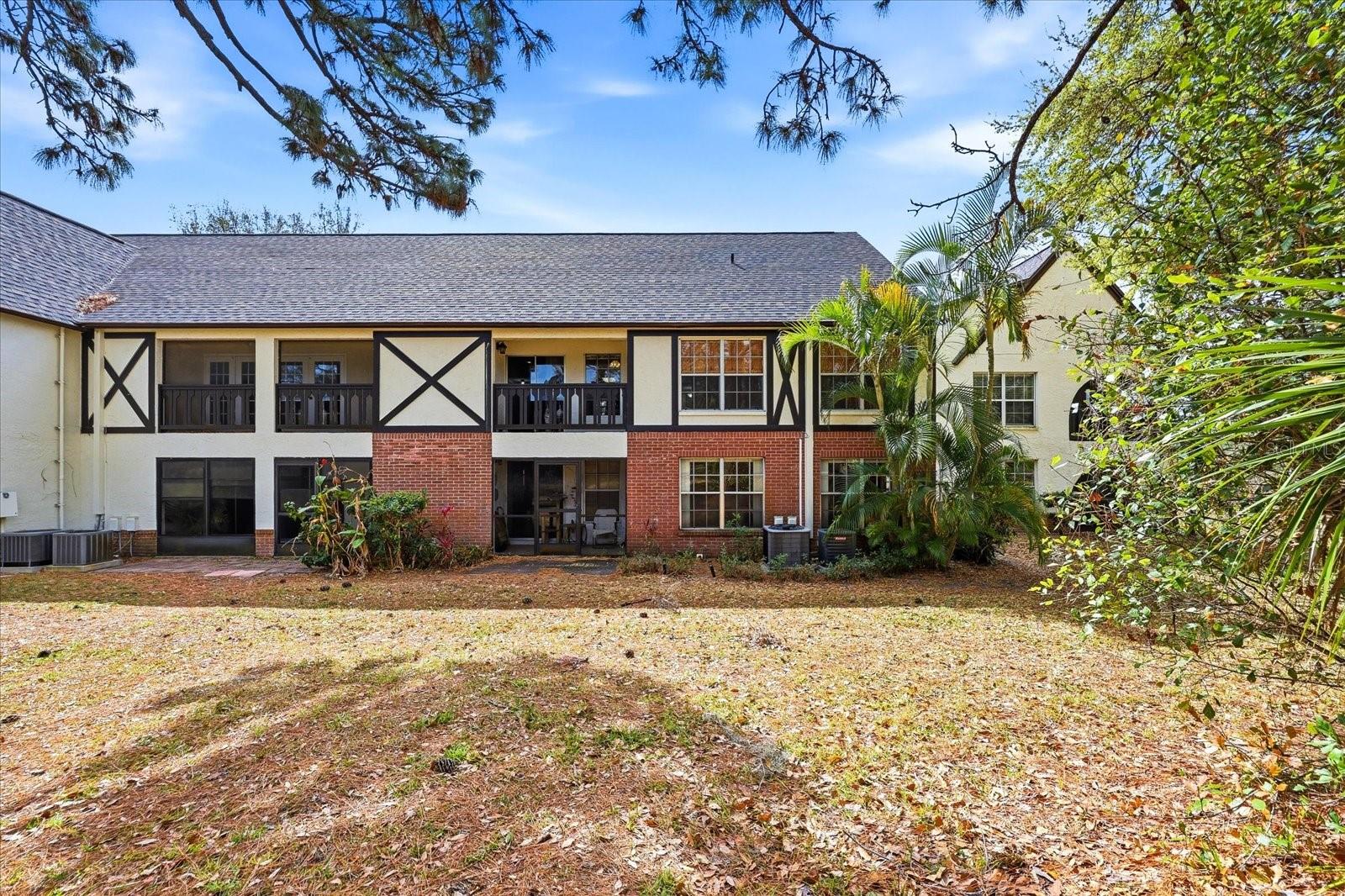 Image 31 of 35 For 380 Bayshore Boulevard 203