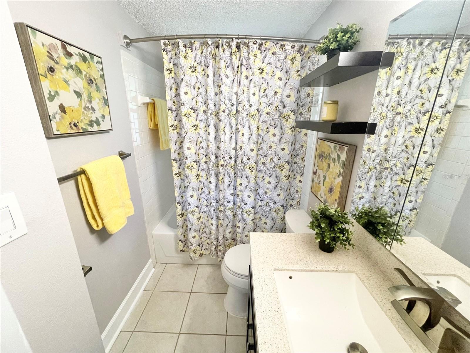 Image 17 of 19 For 813 Freemont Avenue B