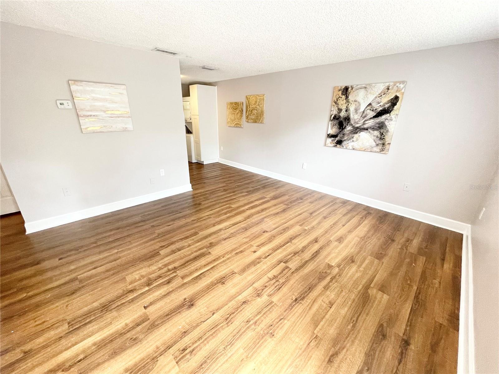 Image 3 of 19 For 813 Freemont Avenue B