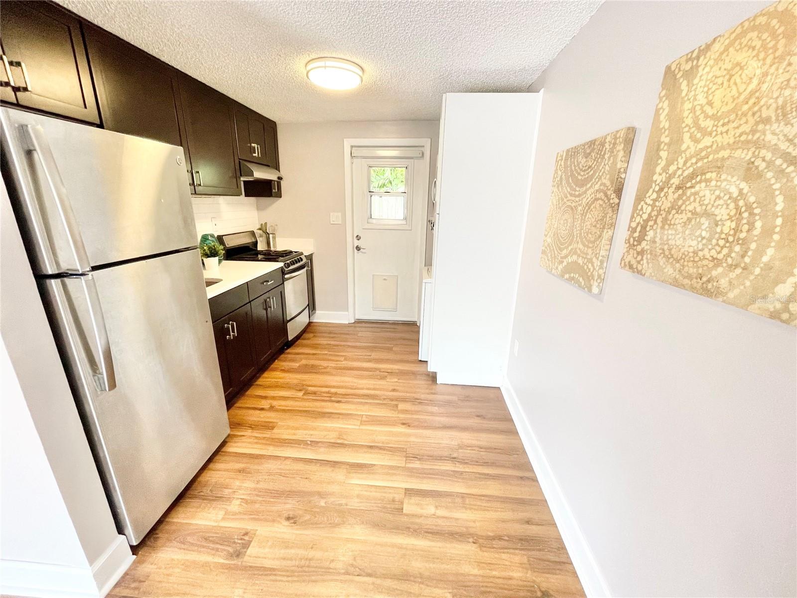 Image 5 of 19 For 813 Freemont Avenue B