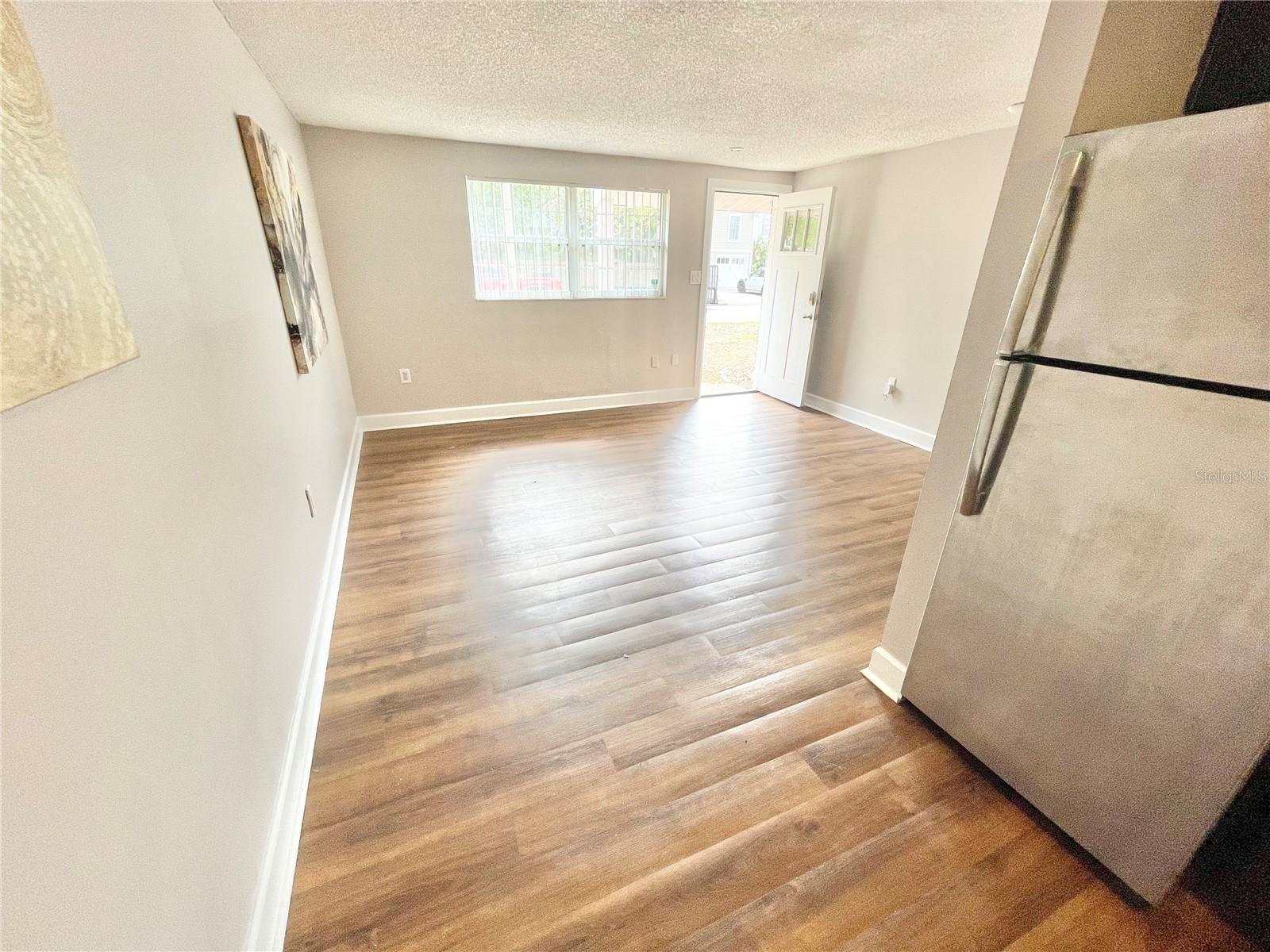 Image 9 of 19 For 813 Freemont Avenue B