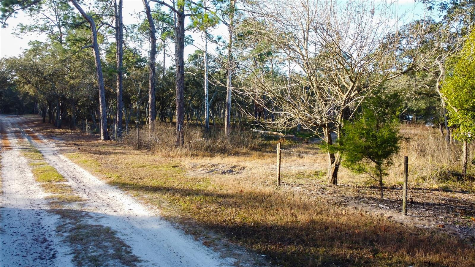 Image 6 of 12 For 17719 Orwell Road