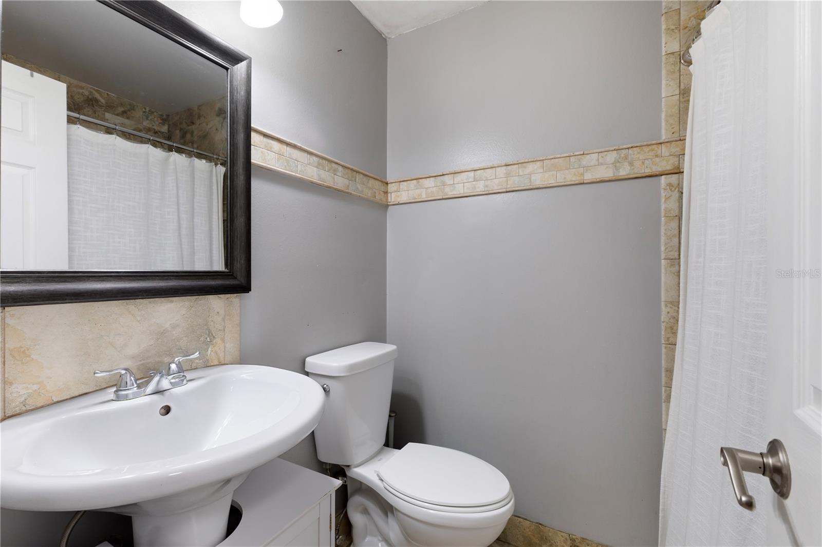 Image 16 of 28 For 6071 Country Club Road