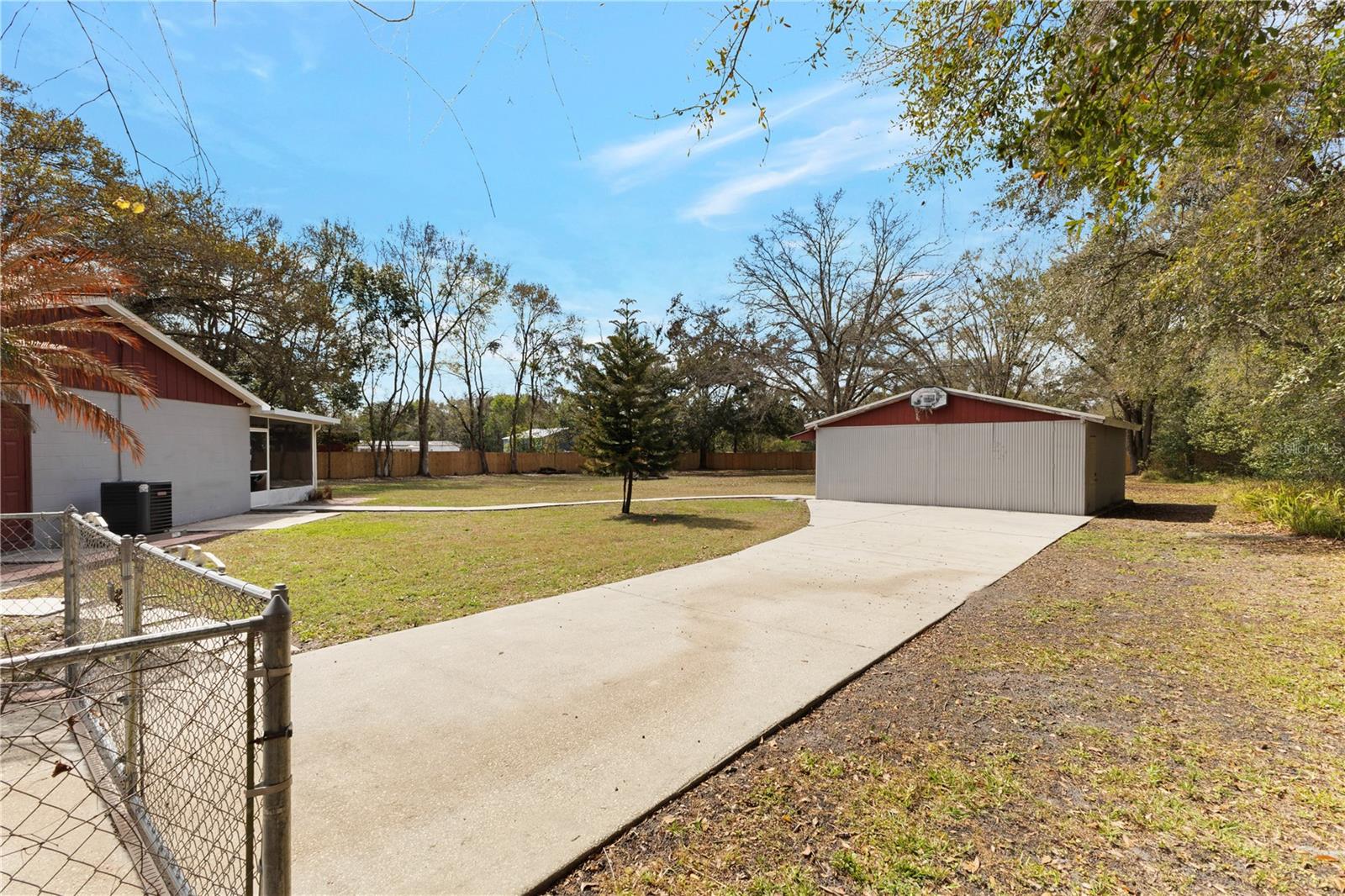 Image 23 of 28 For 6071 Country Club Road