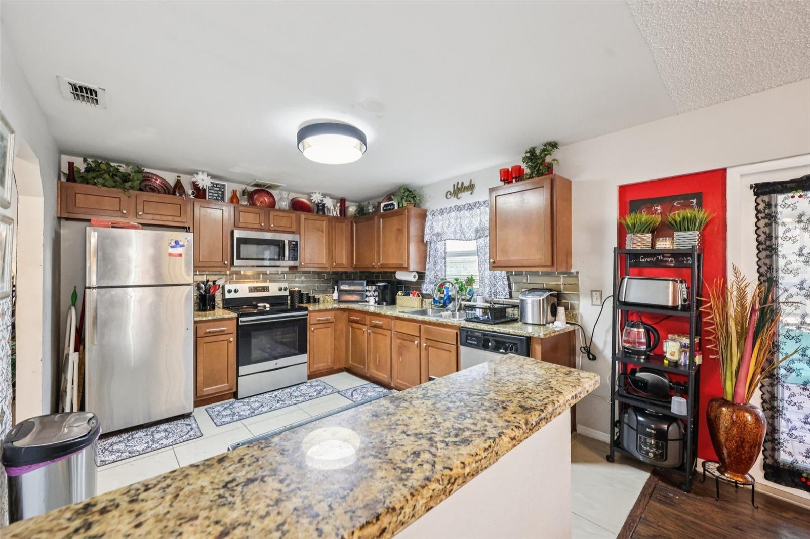 Image 8 of 28 For 5807 Fox Hunt Trail