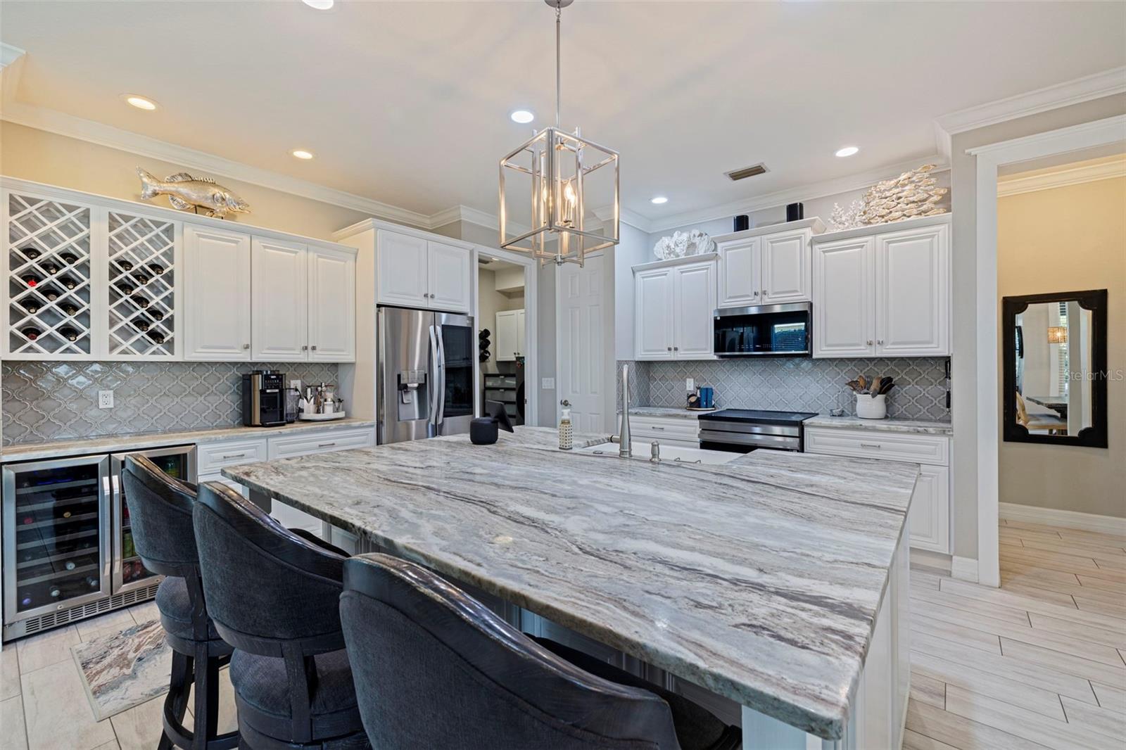 Image 14 of 61 For 3624 5th Avenue Ne