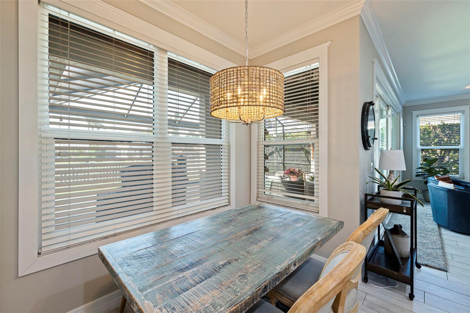 Image 18 of 61 For 3624 5th Avenue Ne