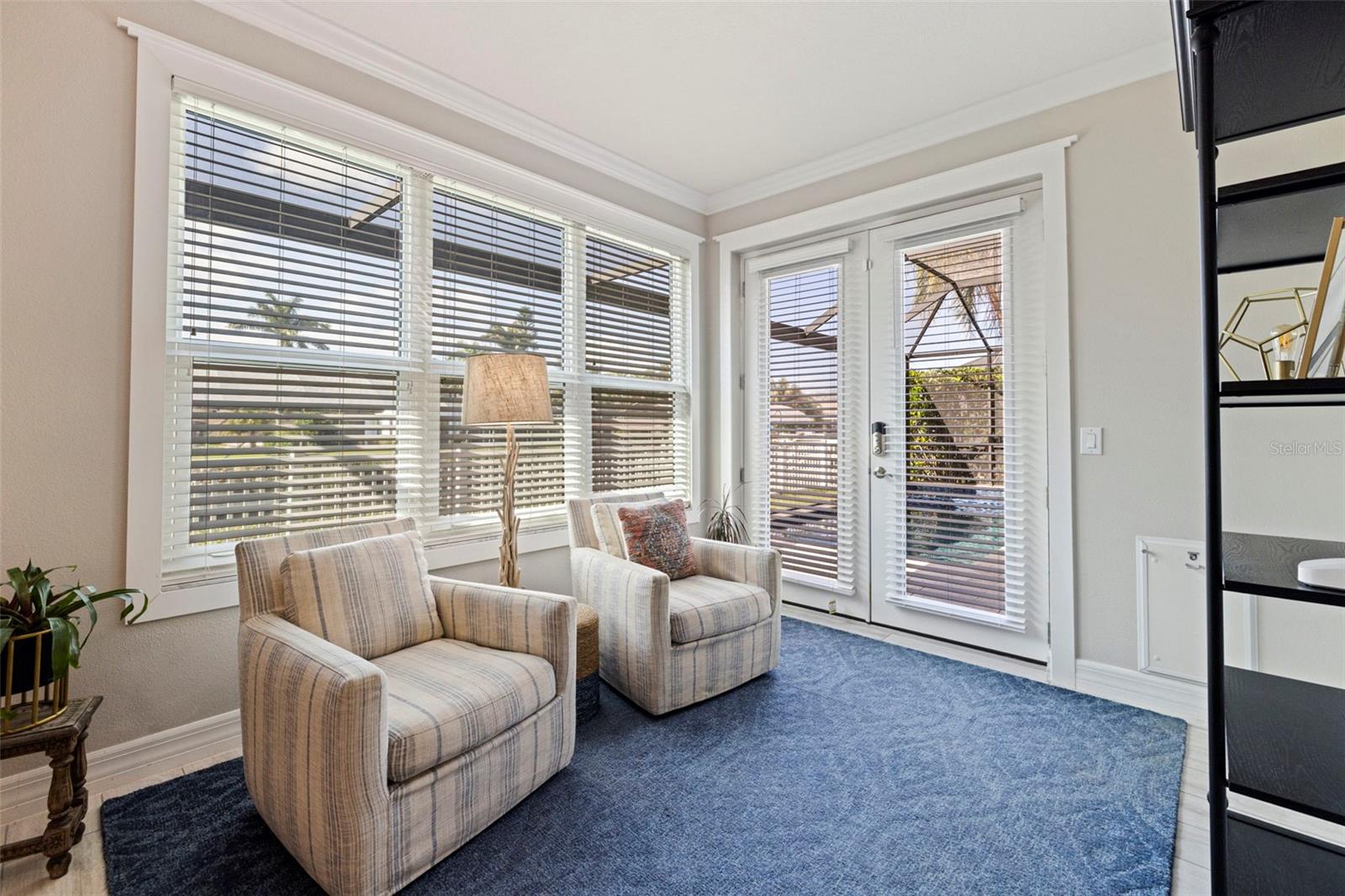 Image 21 of 61 For 3624 5th Avenue Ne