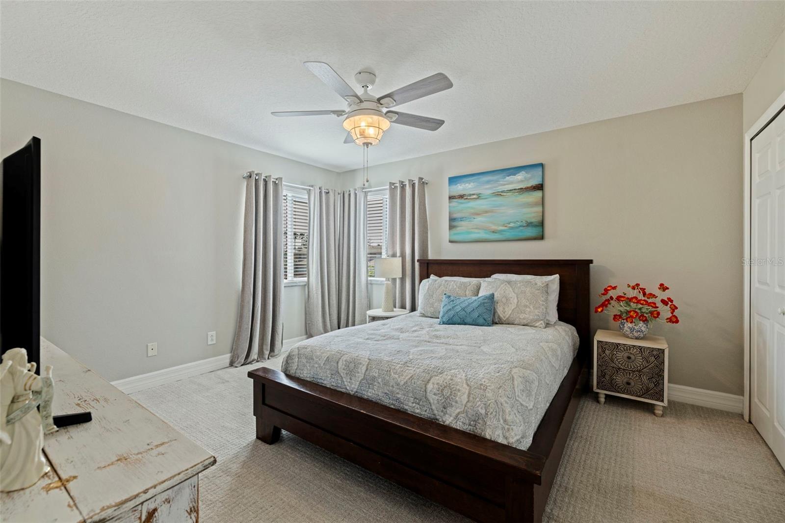 Image 31 of 61 For 3624 5th Avenue Ne