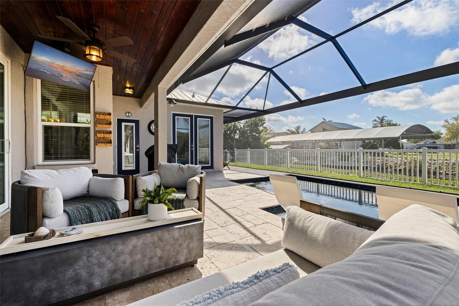 Image 42 of 61 For 3624 5th Avenue Ne