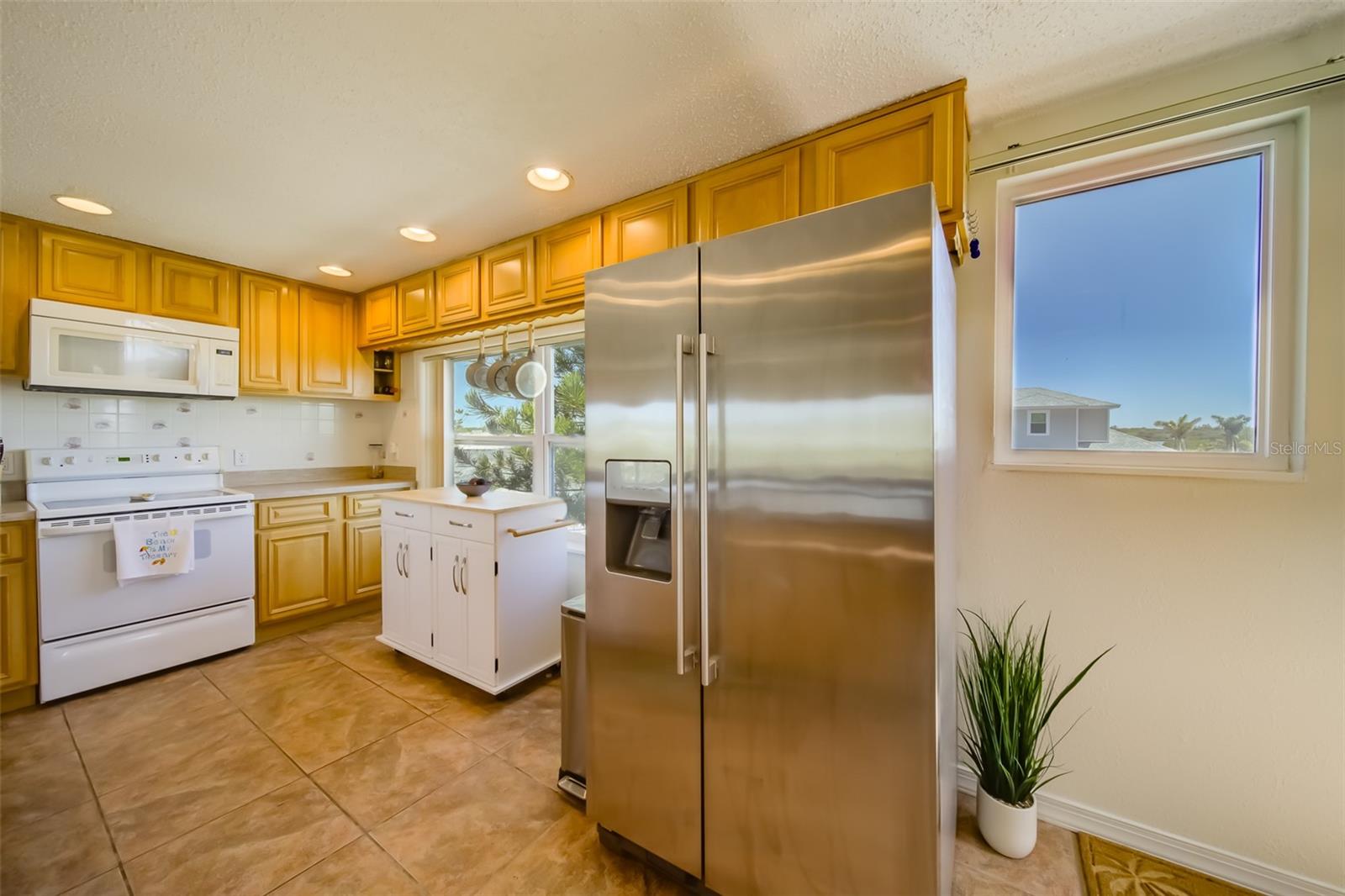 Image 13 of 51 For 18111 1st Street E